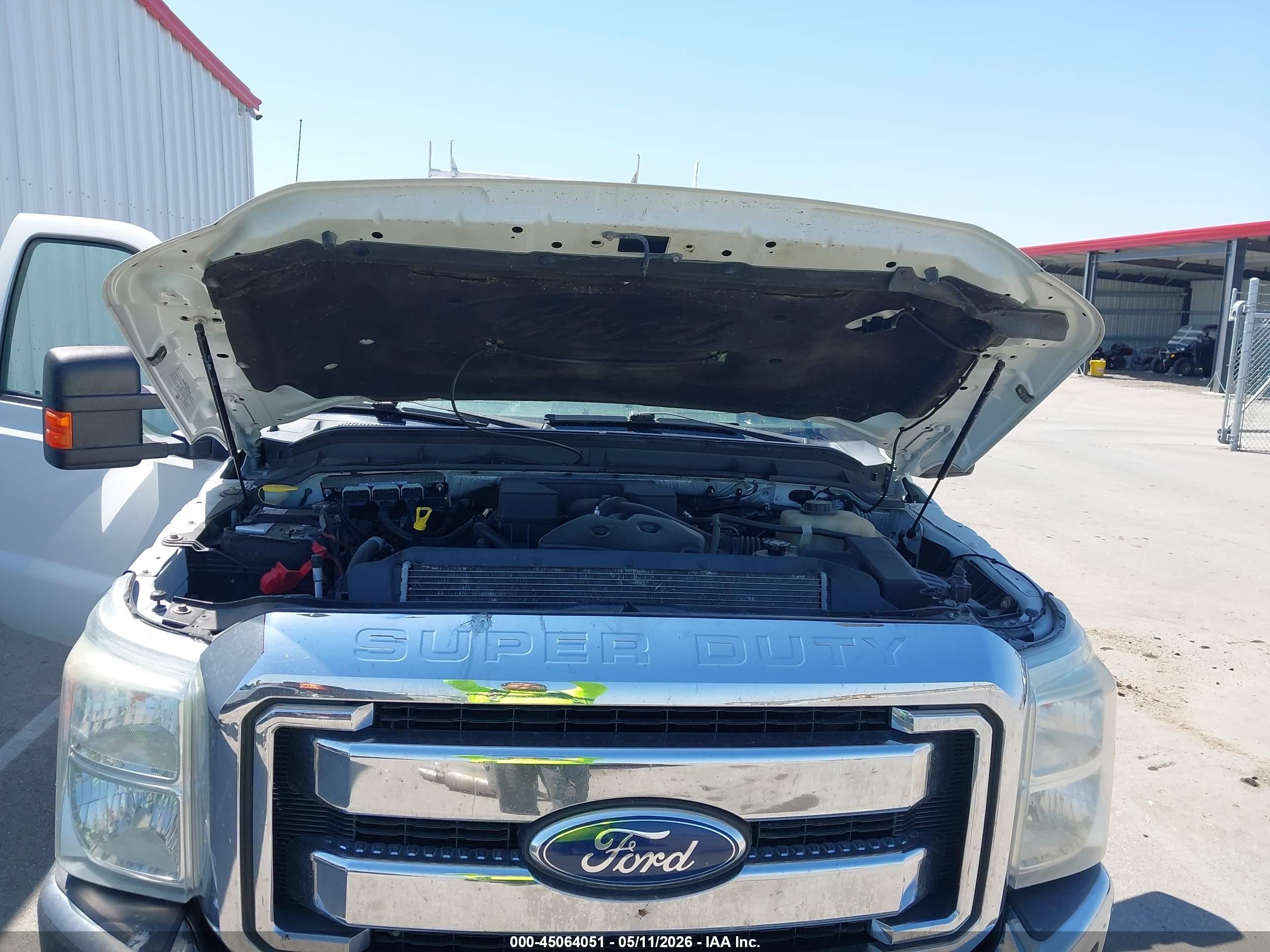 2011 Ford F-350 Chassis Xlt White vin: 1FD7X3E68BEC03194