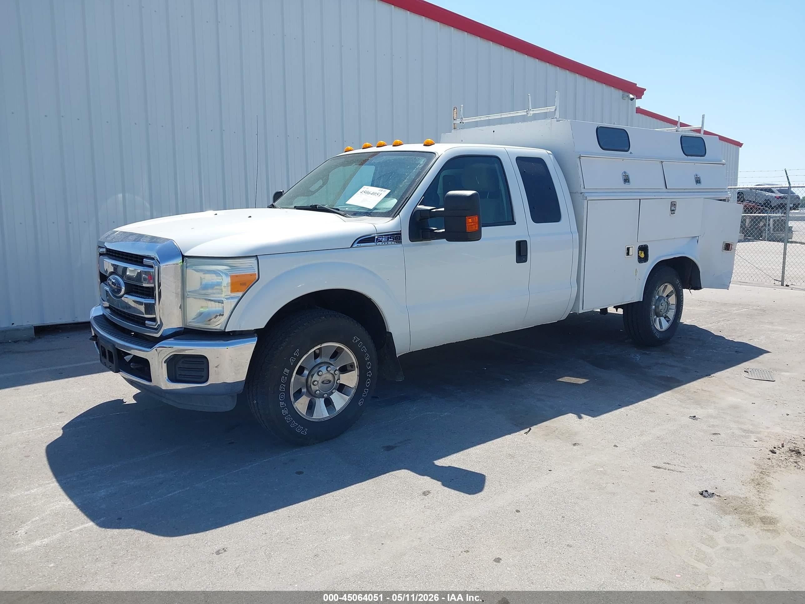 2011 Ford F-350 Chassis Xlt White vin: 1FD7X3E68BEC03194
