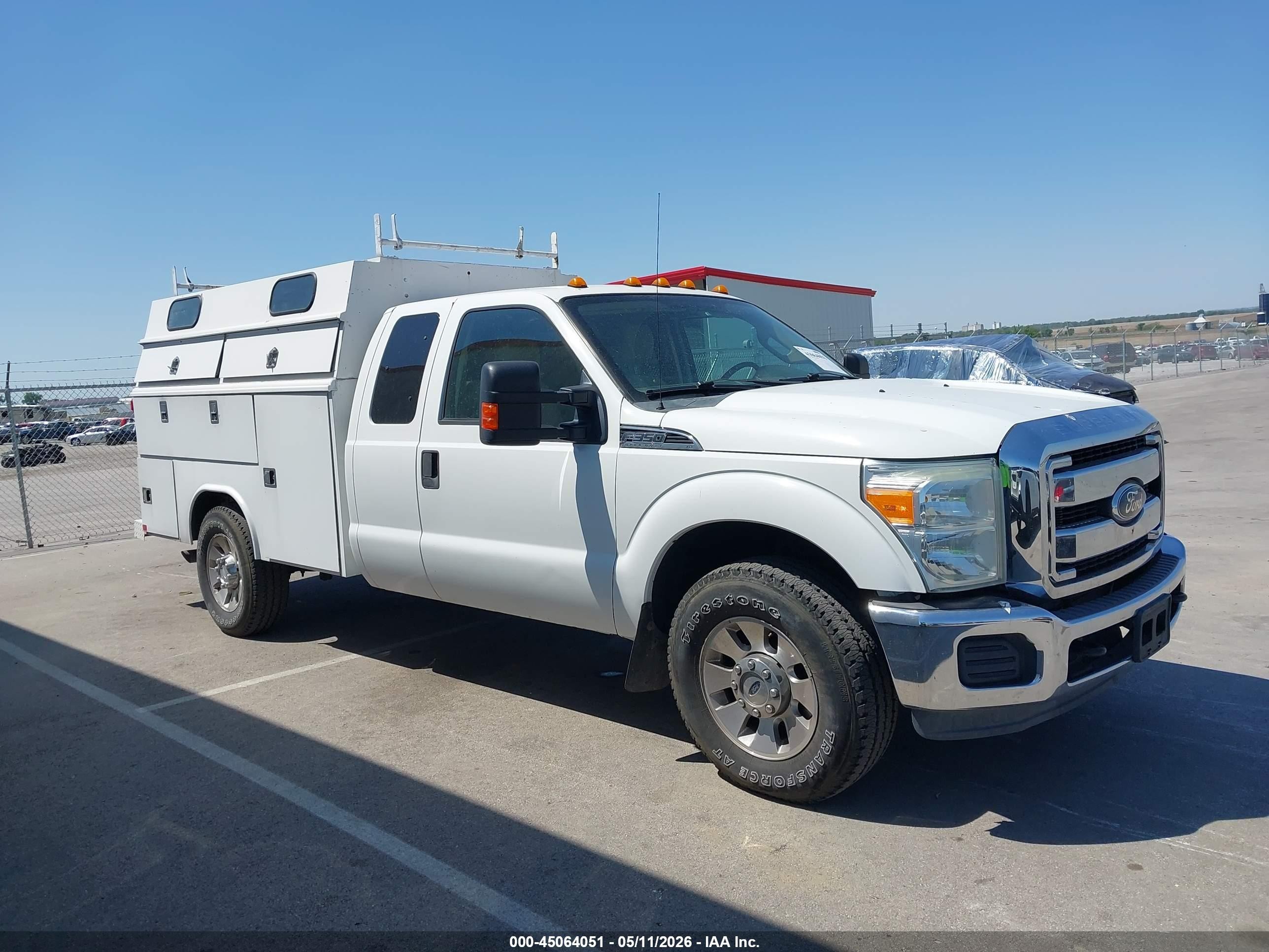 2011 Ford F-350 Chassis Xlt White vin: 1FD7X3E68BEC03194
