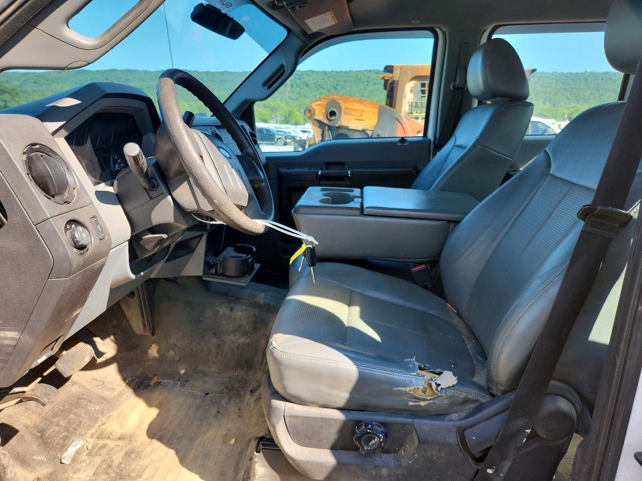 2013 Ford F350 Super Duty White vin: 1FD8W3F62DEA55455