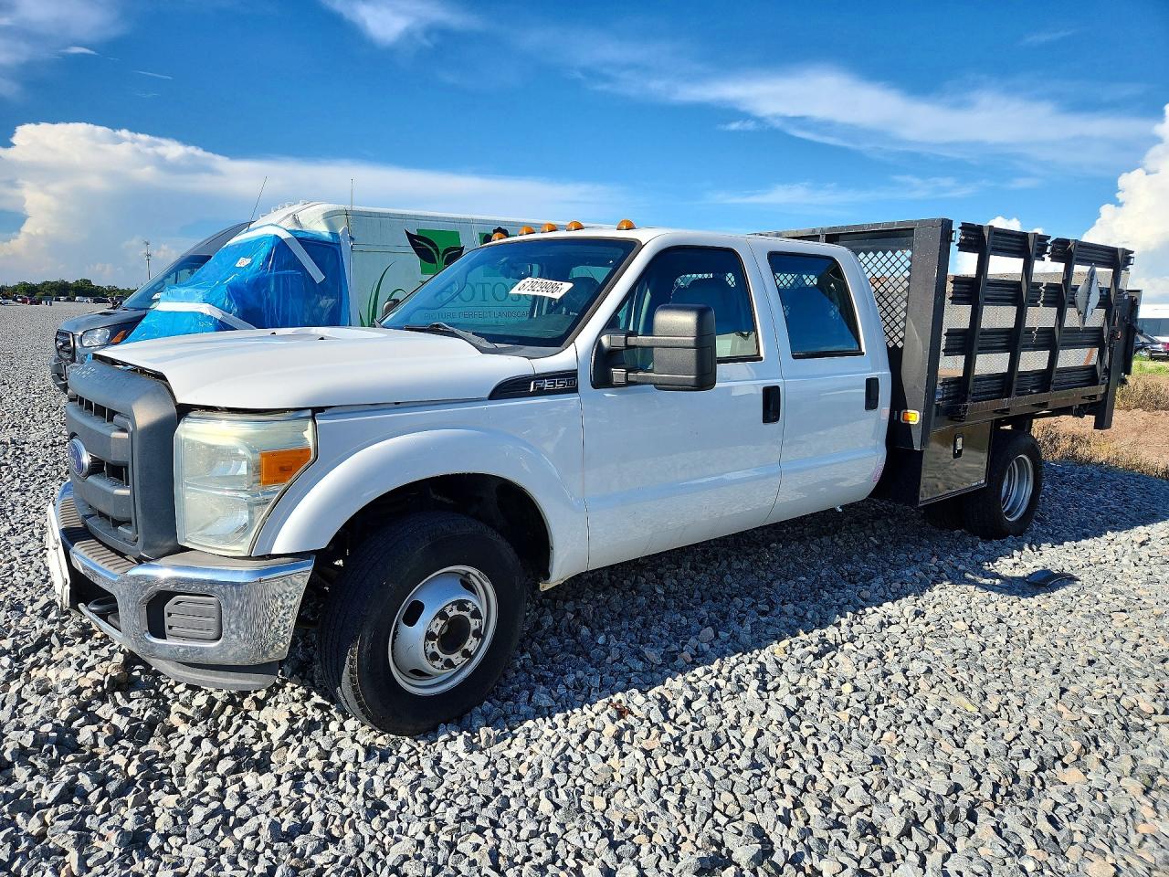 2015 Ford F350 Super Duty White vin: 1FD8W3G67FEB15022