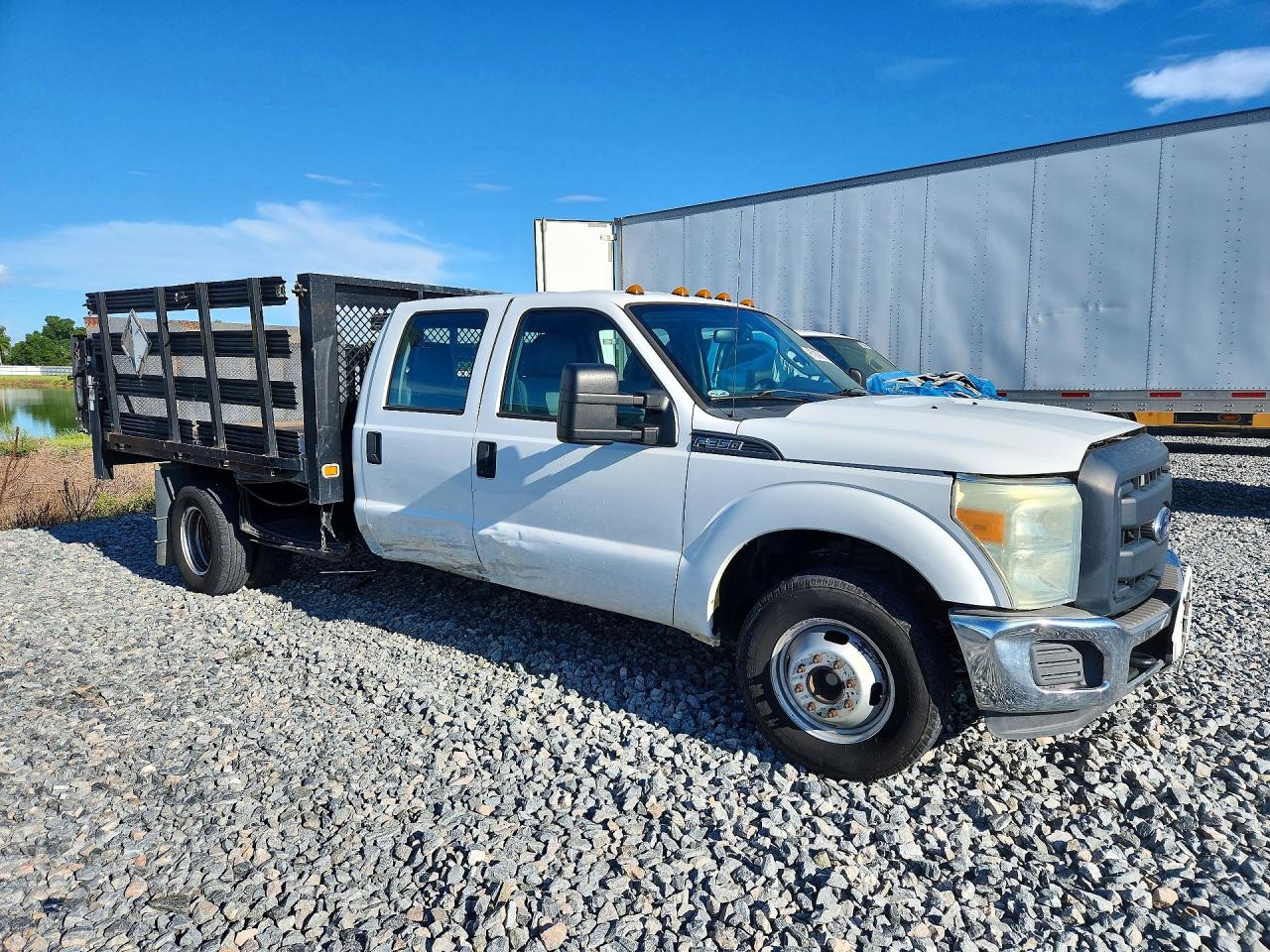 2015 Ford F350 Super Duty White vin: 1FD8W3G67FEB15022