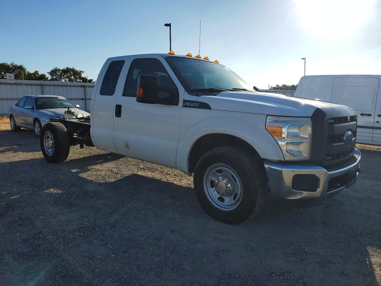 2014 Ford F350 Super Duty White vin: 1FD8X3E64EEA62228