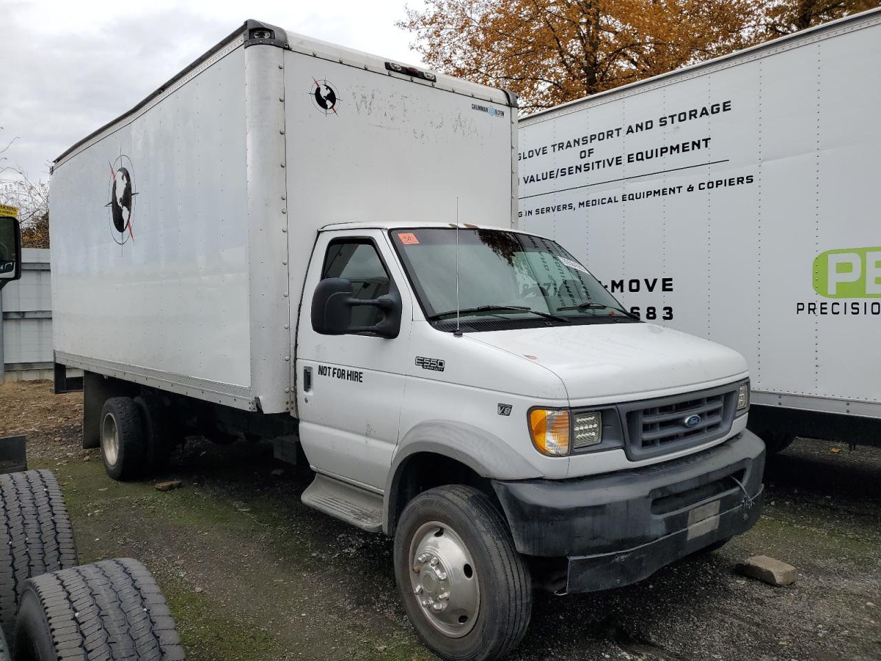 2002 Ford Econoline E550 Super Duty Cutaway Van White vin: 1FDAE55F32HB60373
