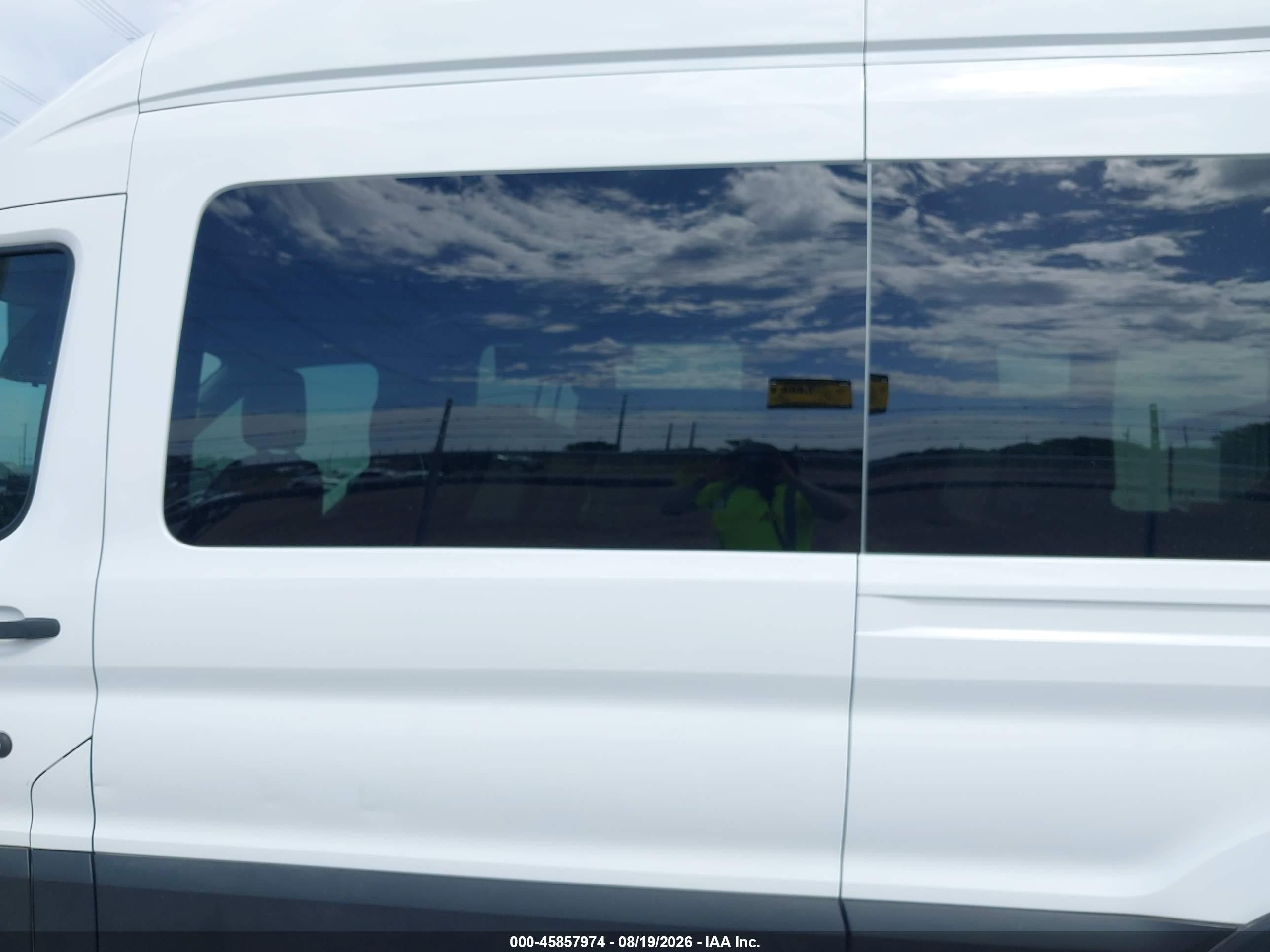 2020 Ford Transit-350 Passenger Van Xl White vin: 1FDAX2X84LKB09072
