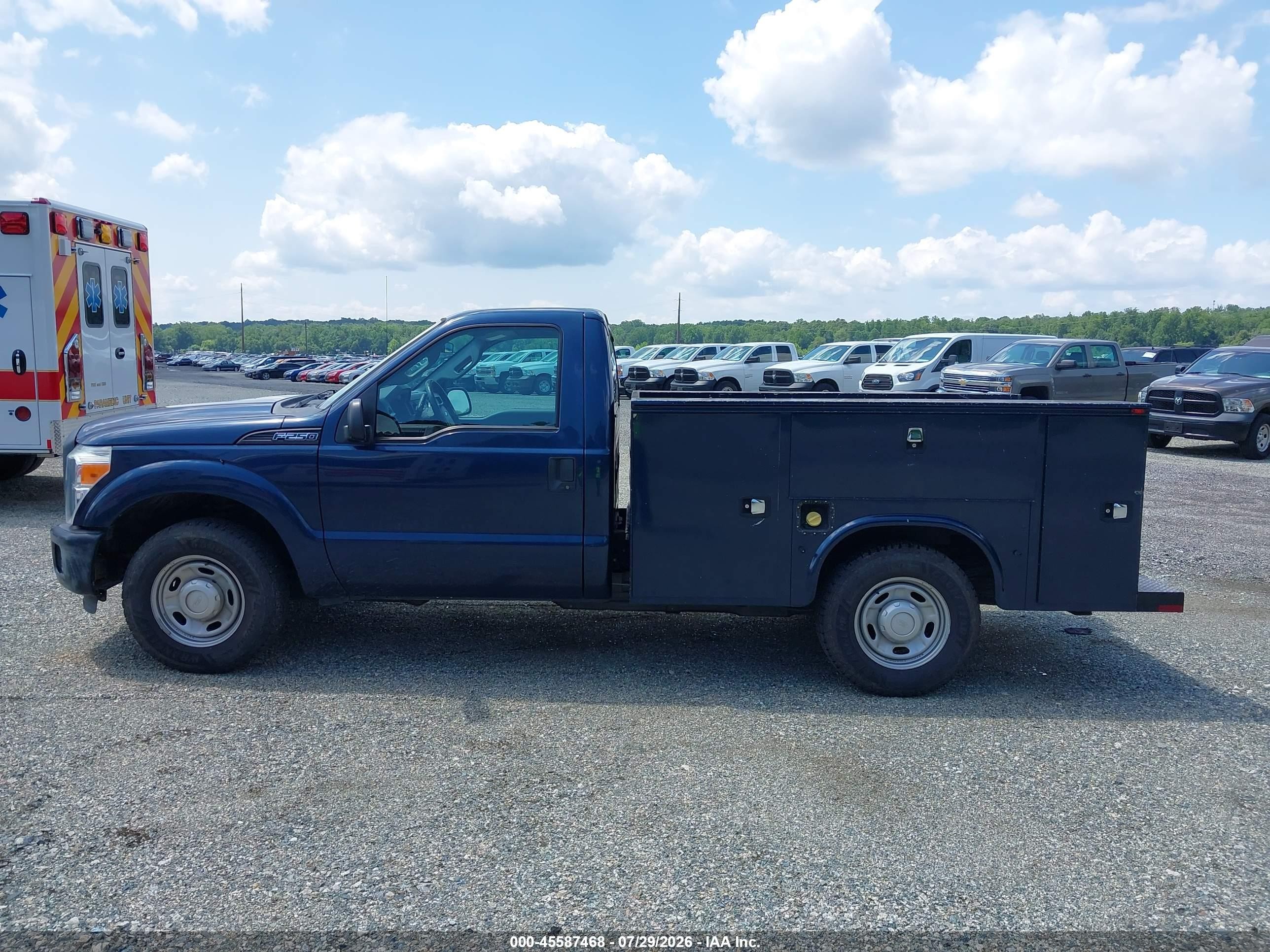 2015 Ford F-250 Xl Blue vin: 1FDBF2A60FED31853