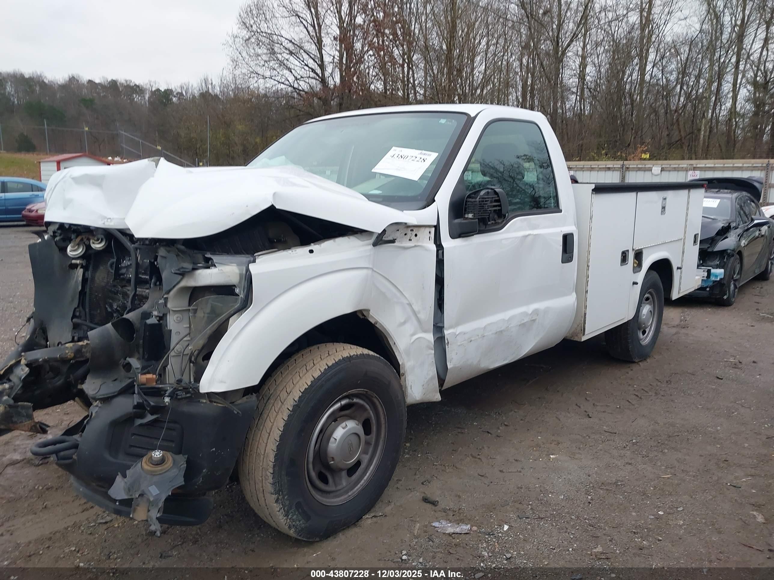2012 Ford F-250 Xl White vin: 1FDBF2A62CEC63423