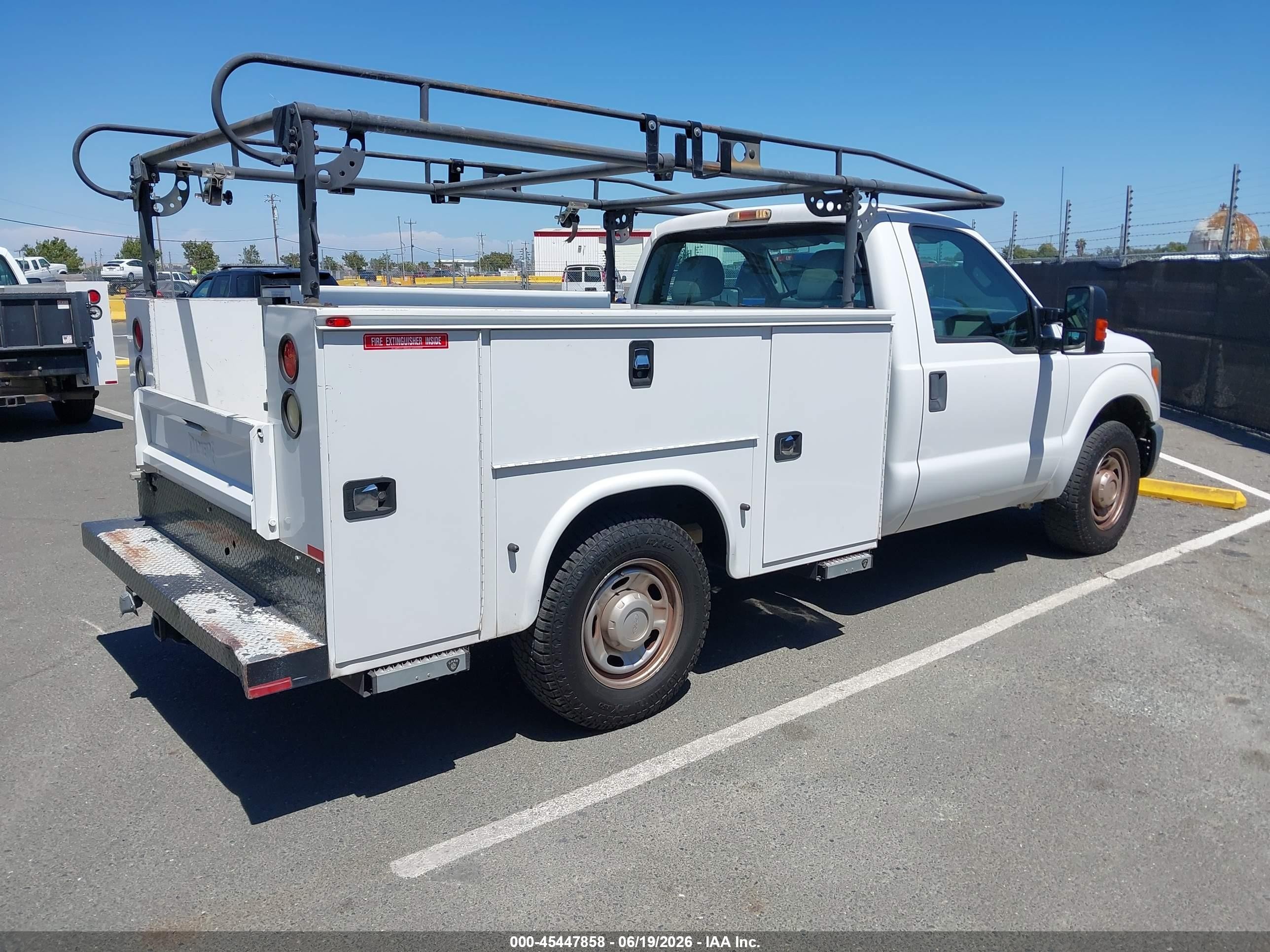 2015 Ford F-250 Xl/xlt White vin: 1FDBF2A63FEA24273