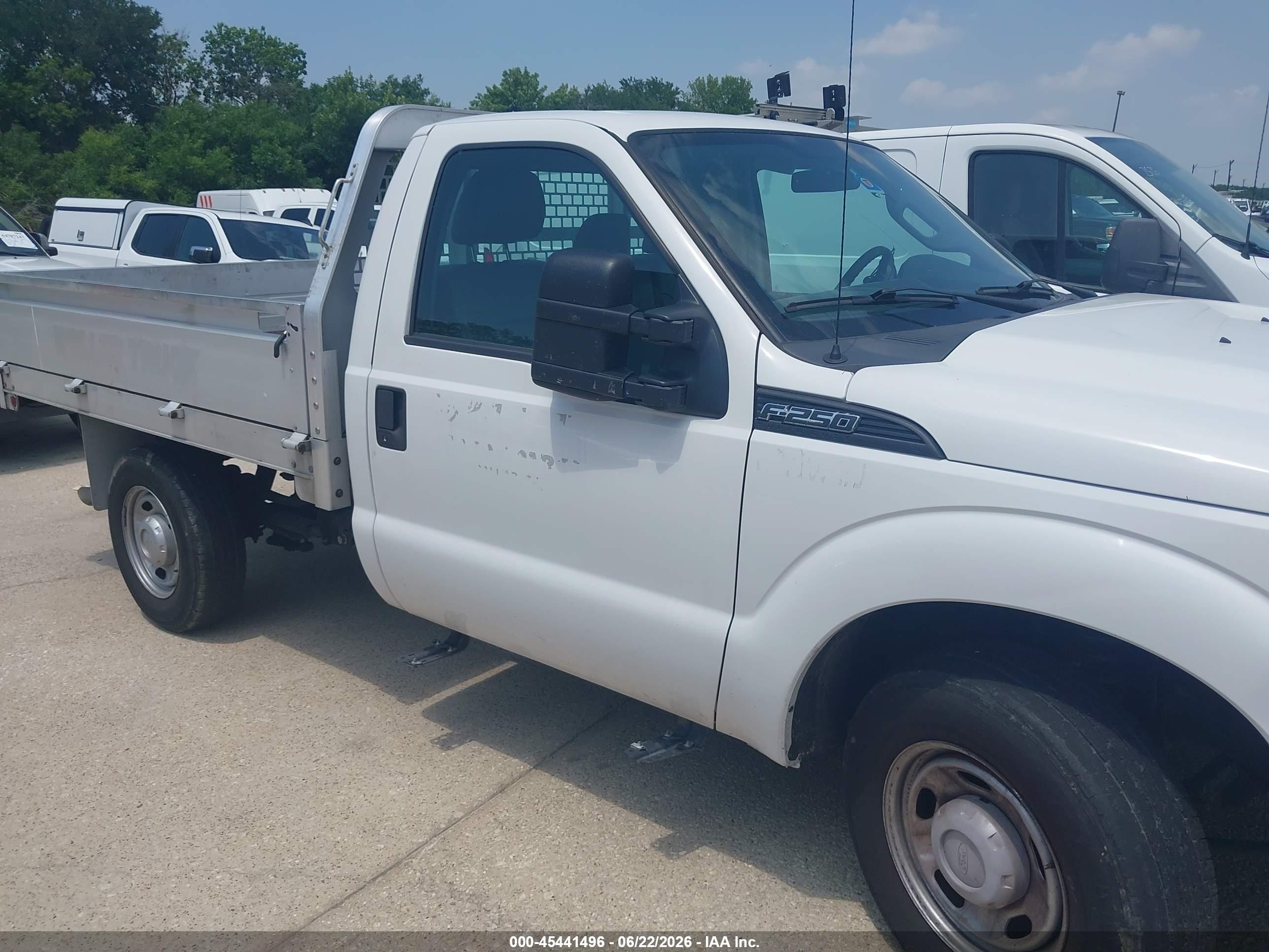 2015 Ford F-250 Xl White vin: 1FDBF2A63FEB13521