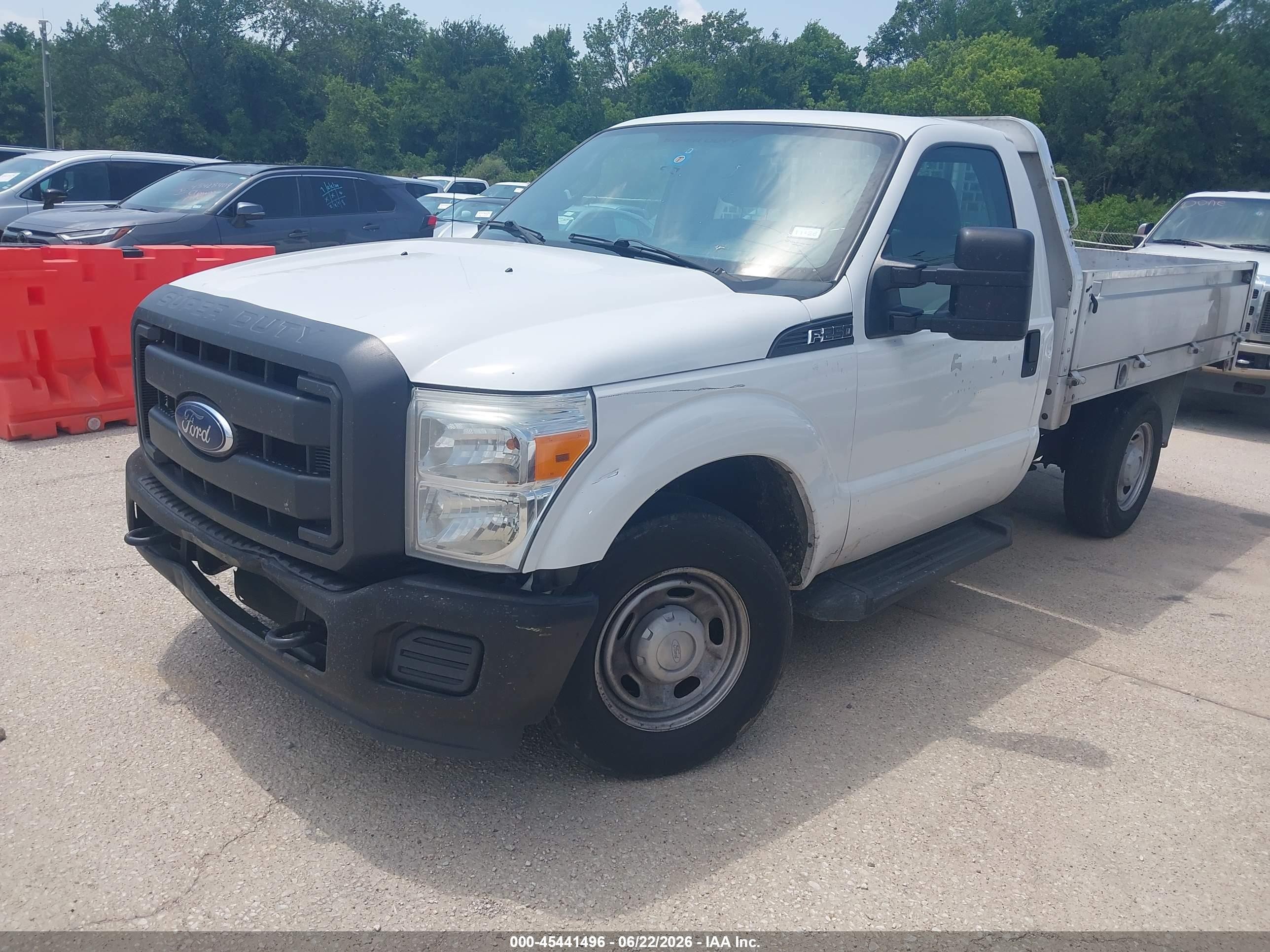2015 Ford F-250 Xl White vin: 1FDBF2A63FEB13521