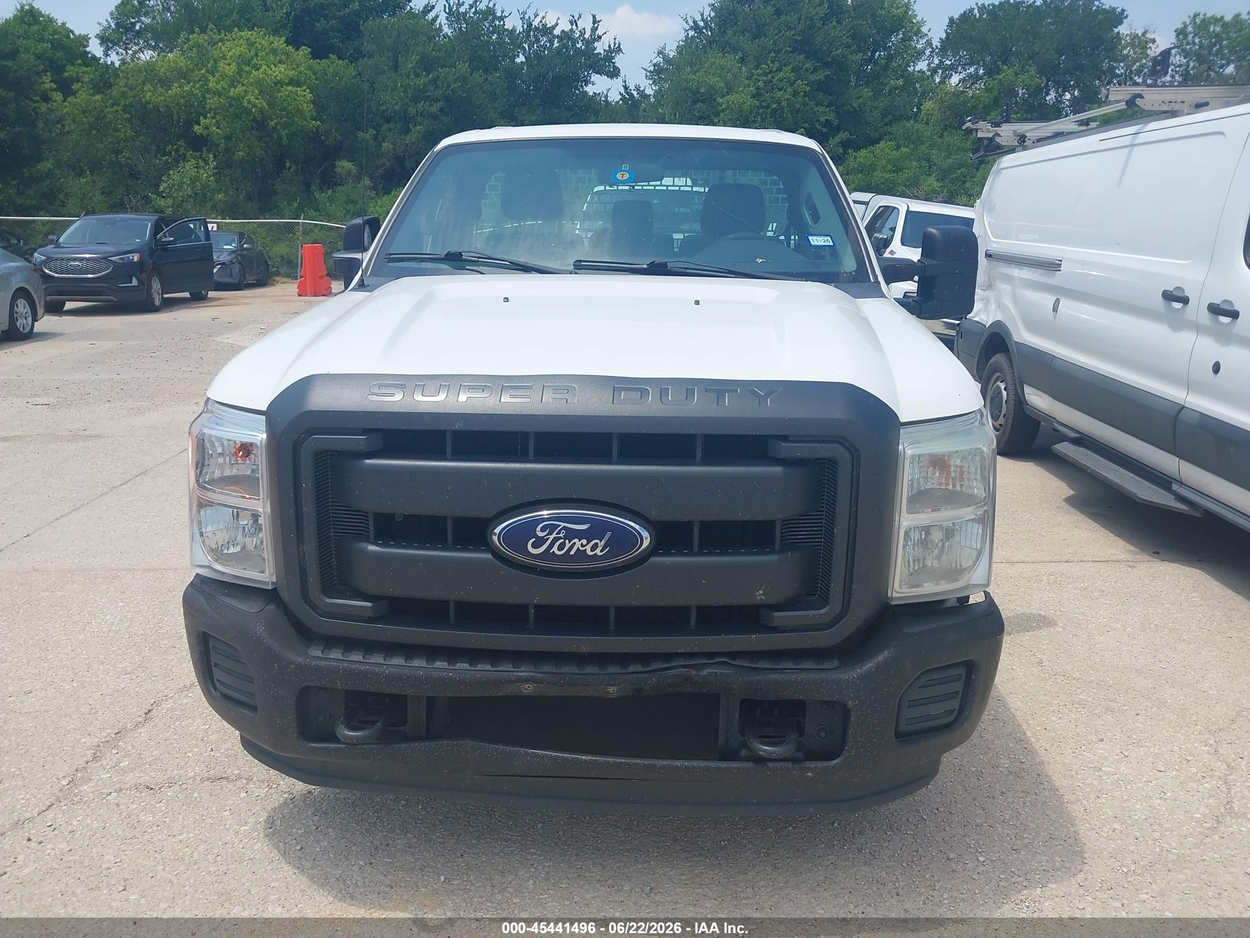 2015 Ford F-250 Xl White vin: 1FDBF2A63FEB13521
