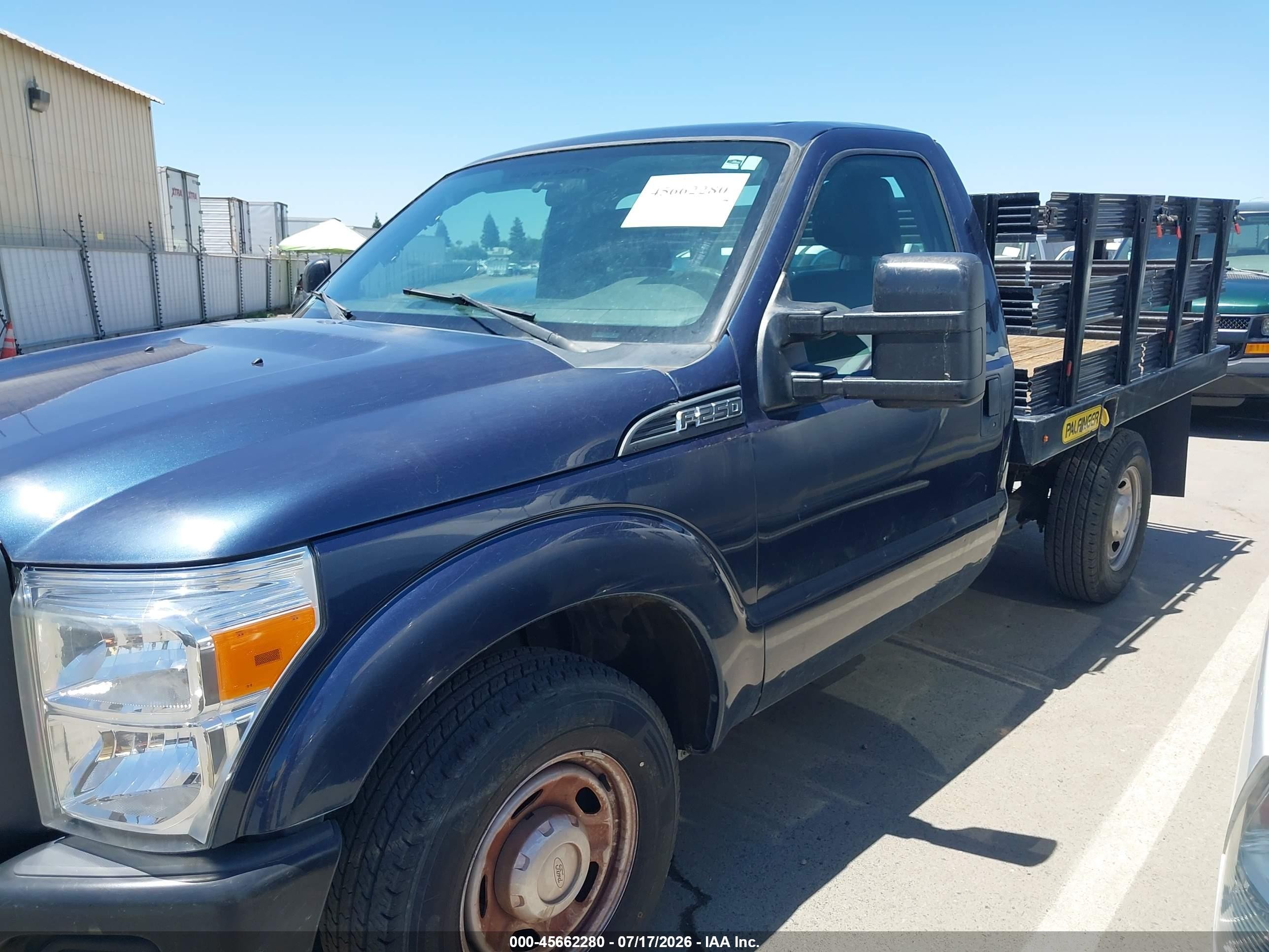 2015 Ford F-250 Xl Blue vin: 1FDBF2A63FED58464