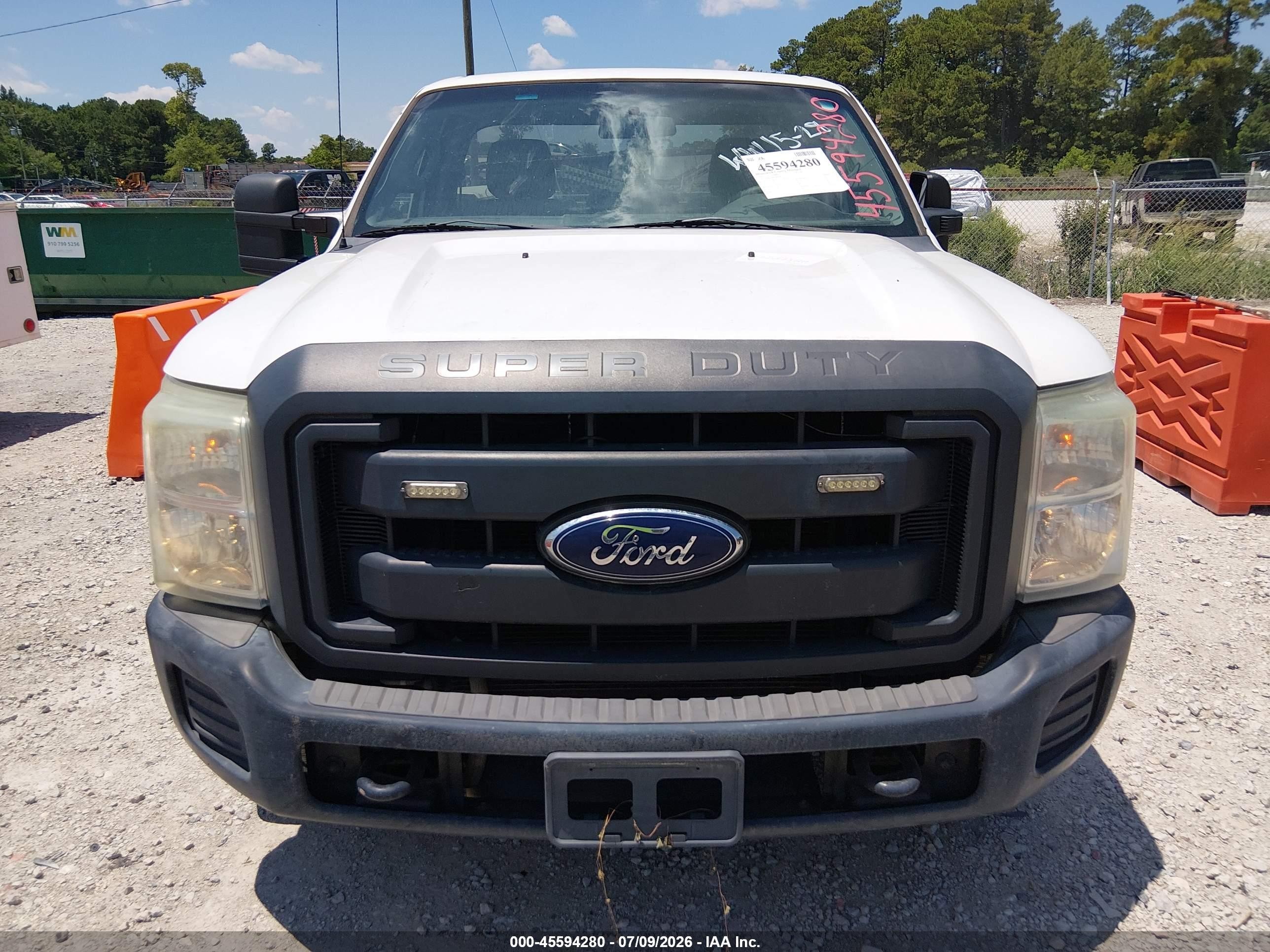 2015 Ford F-250 Xl Белый vin: 1FDBF2A64FEB61903