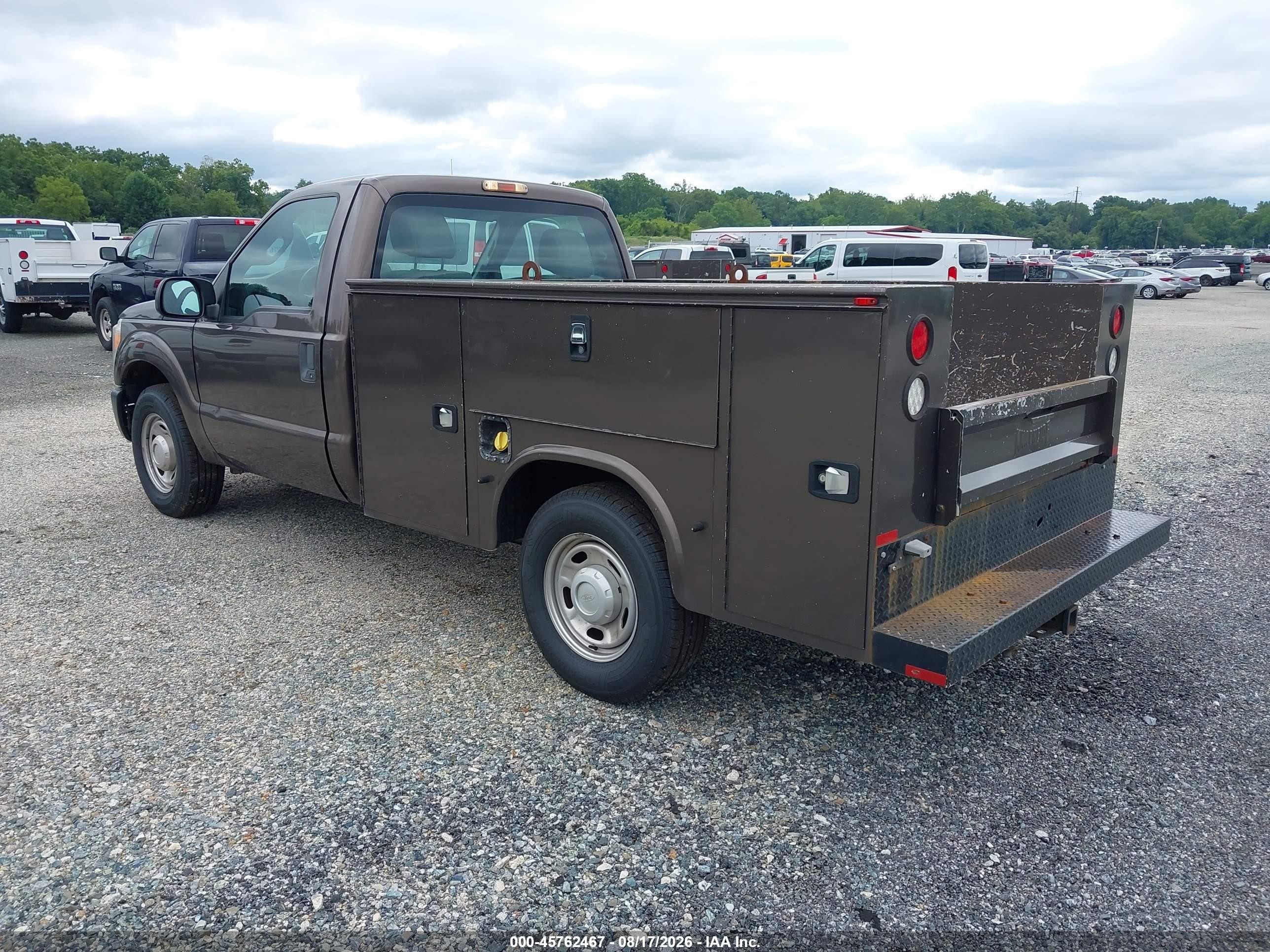 2015 Ford F-250 Xl Brown vin: 1FDBF2A64FED31855