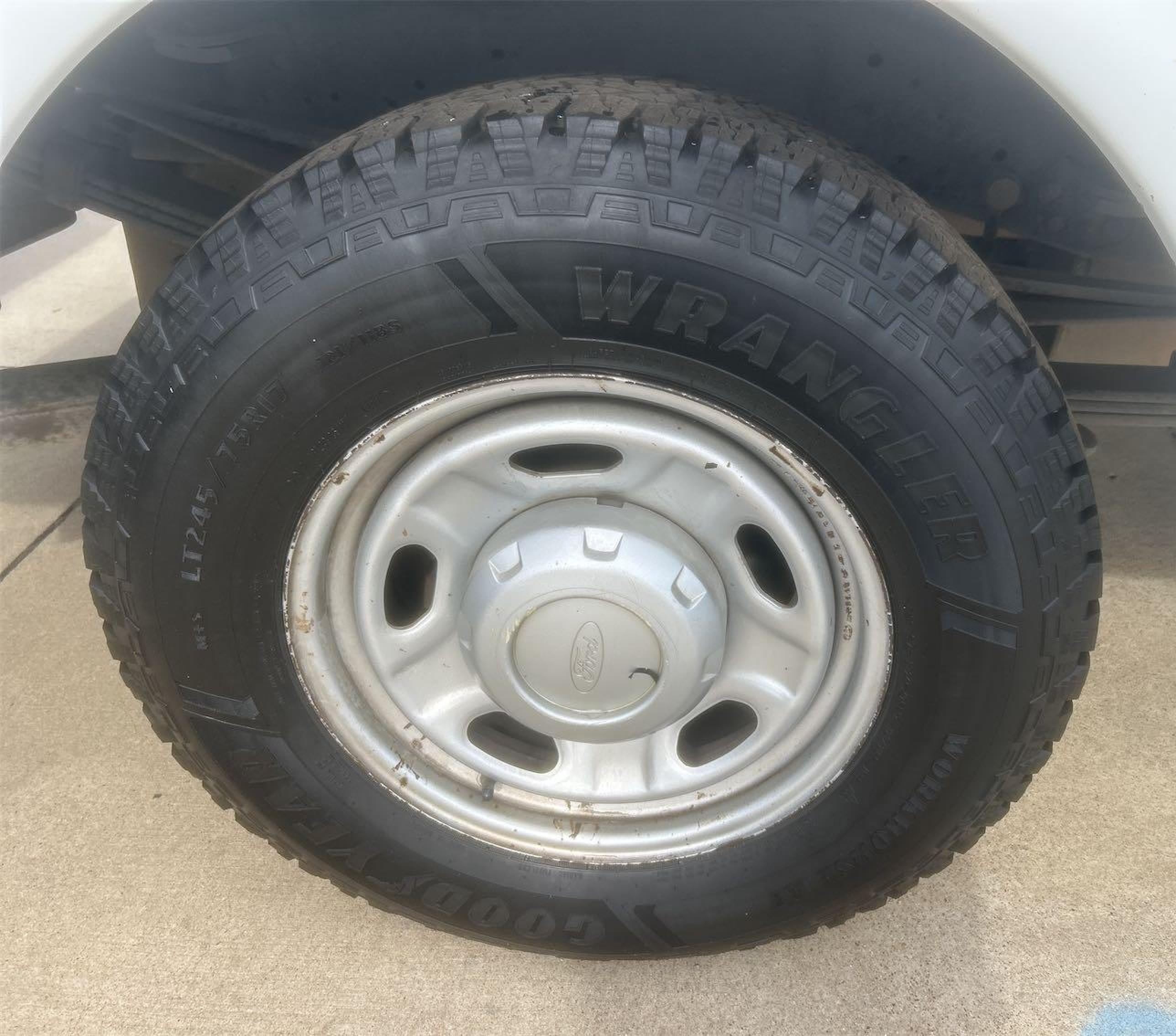 2012 Ford F-250 Xl vin: 1FDBF2A65CEB50890