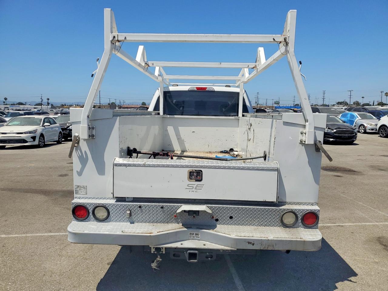 2022 Ford F250 Super Duty White vin: 1FDBF2A65NEE96599