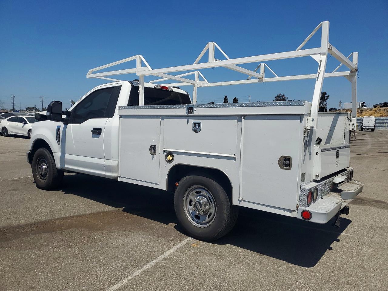 2022 Ford F250 Super Duty White vin: 1FDBF2A65NEE96599