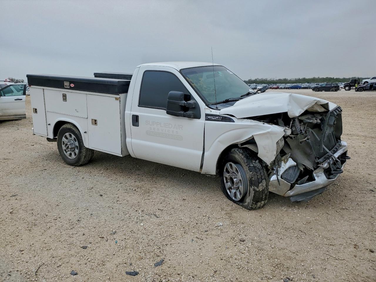 2012 Ford F250 Super Duty White vin: 1FDBF2A67CEB55797