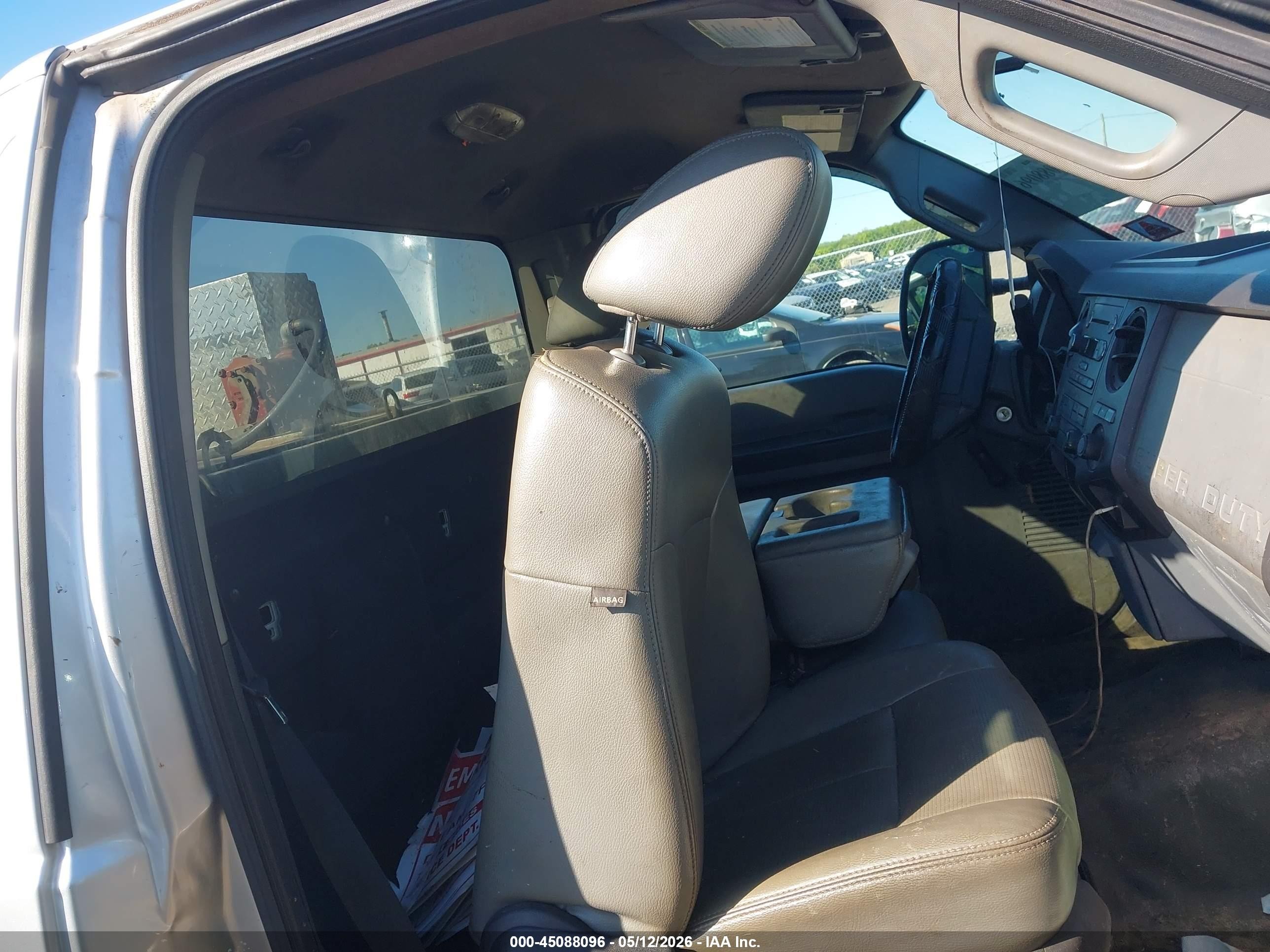 2012 Ford F-250 Xl Серебряный vin: 1FDBF2A67CEC73073