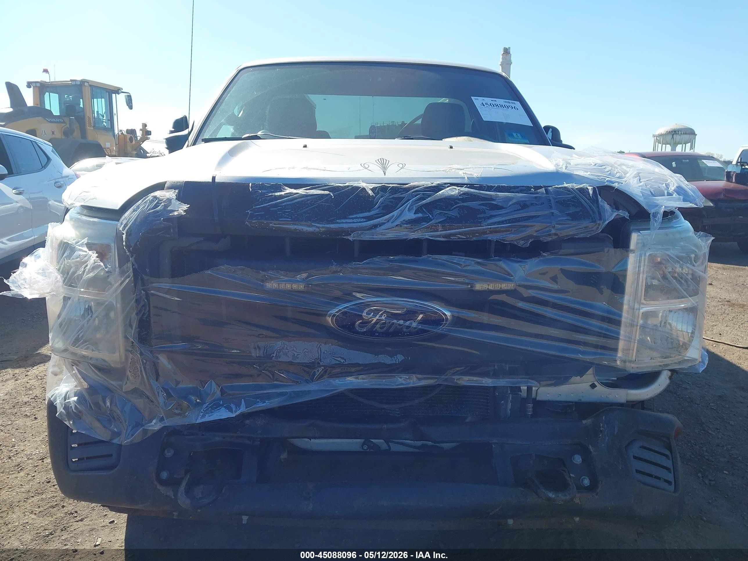 2012 Ford F-250 Xl Серебряный vin: 1FDBF2A67CEC73073