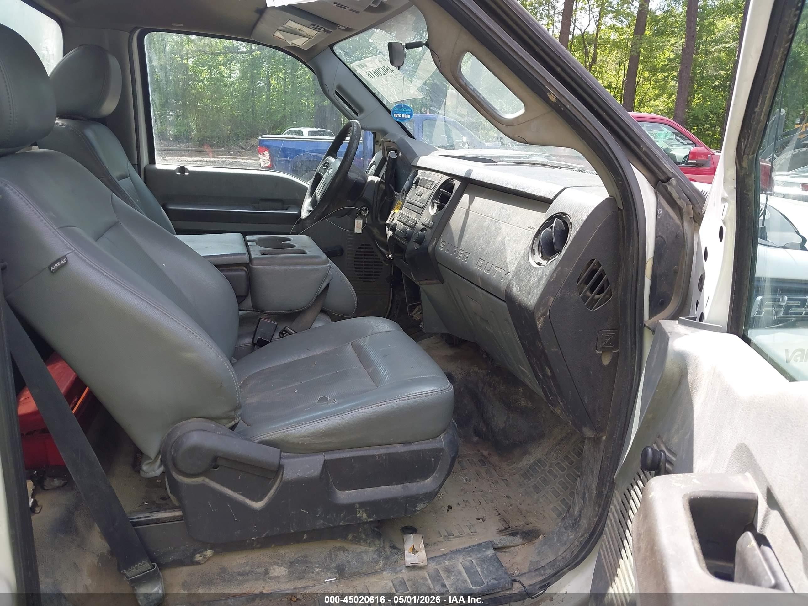 2012 Ford F-250 Xl White vin: 1FDBF2A68CEB45313