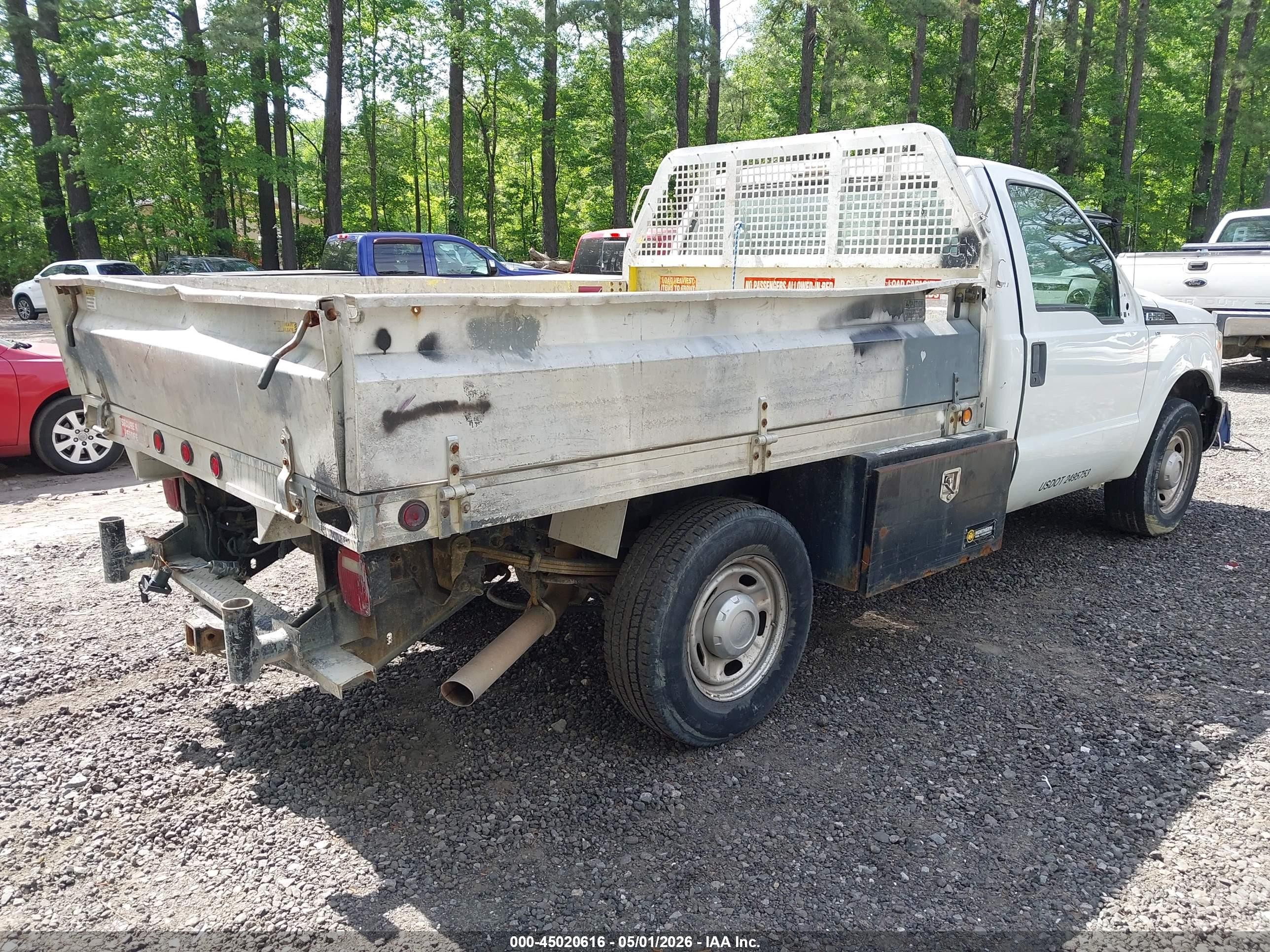 2012 Ford F-250 Xl White vin: 1FDBF2A68CEB45313