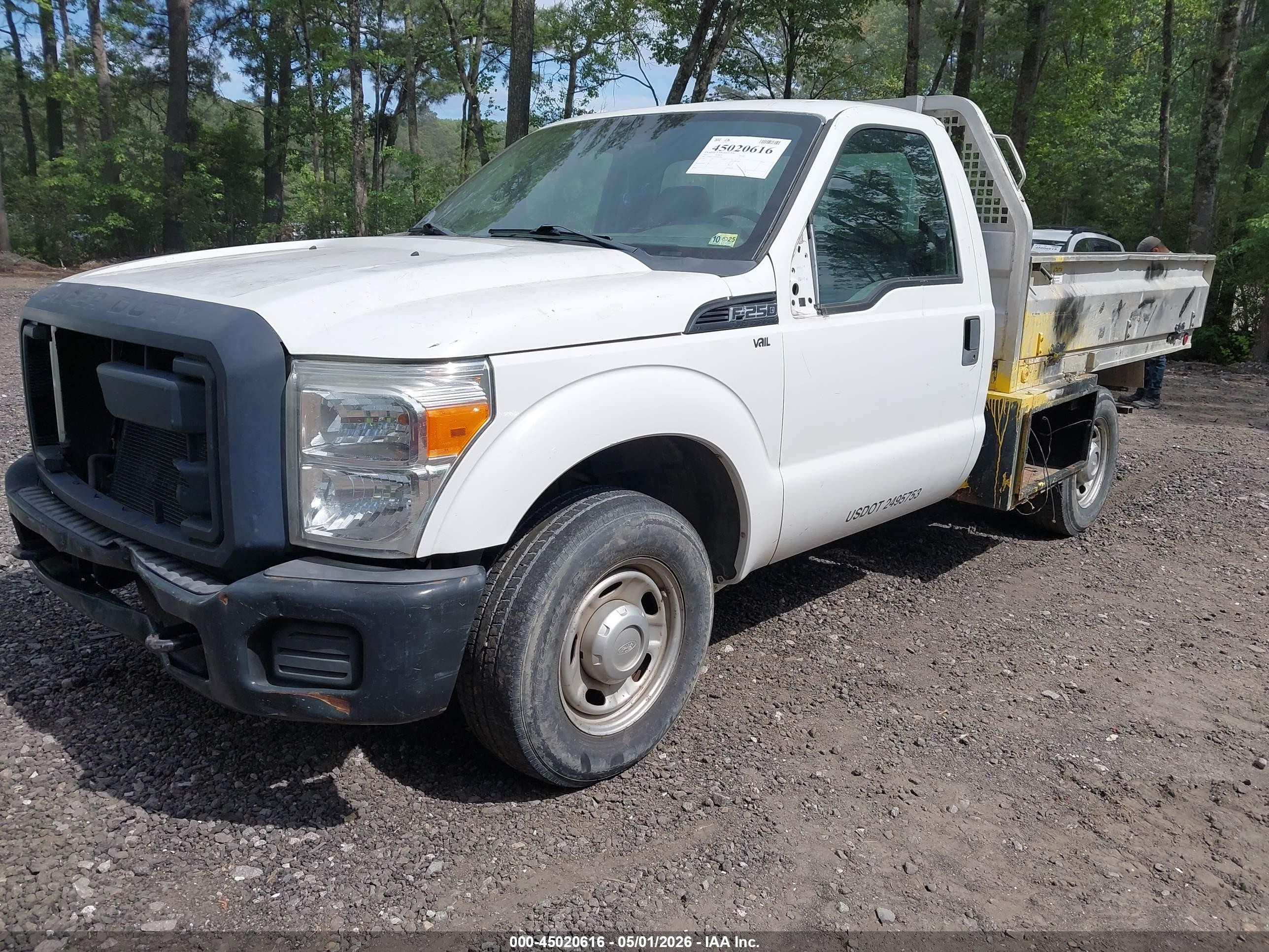 2012 Ford F-250 Xl White vin: 1FDBF2A68CEB45313
