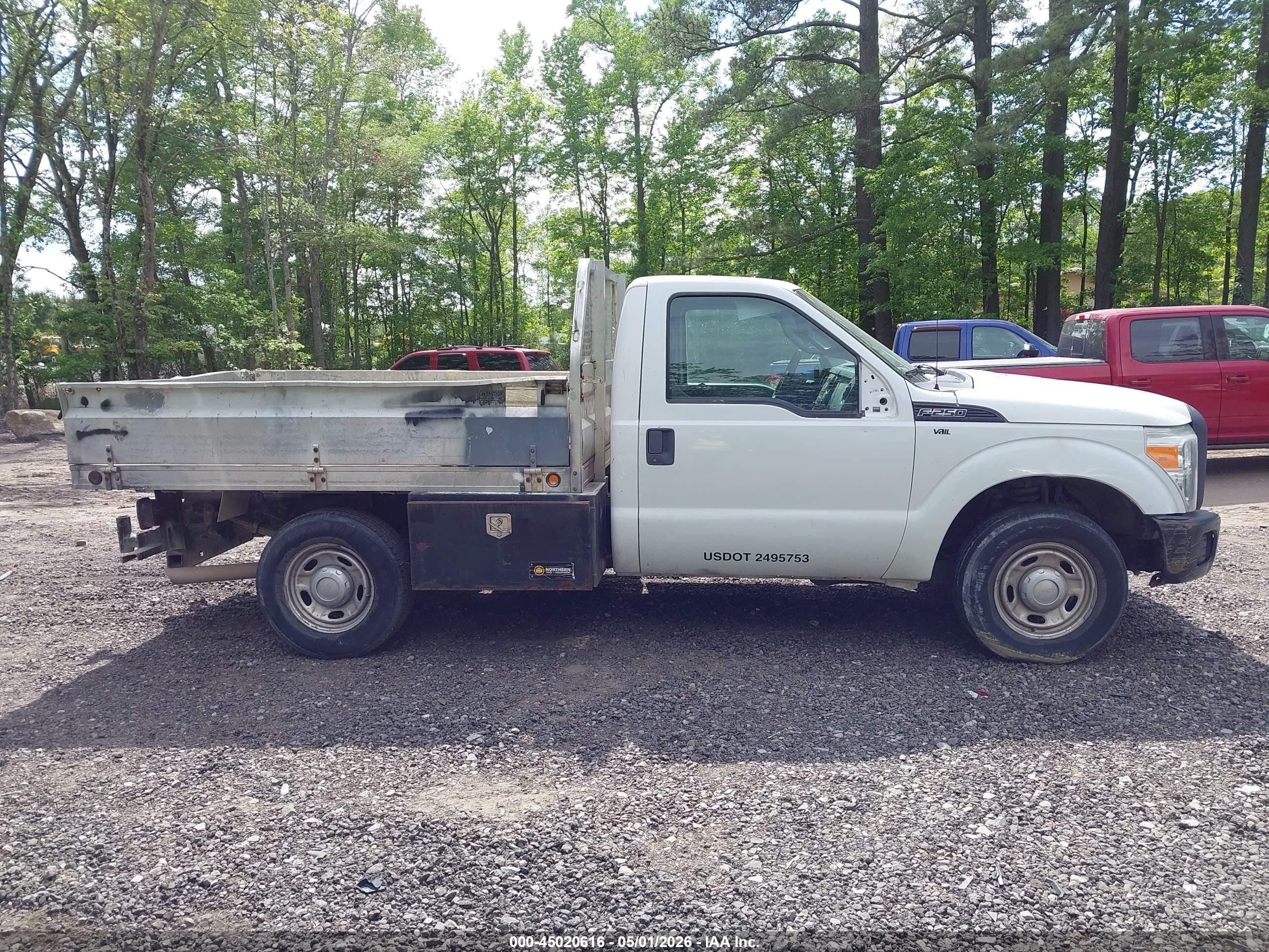 2012 Ford F-250 Xl White vin: 1FDBF2A68CEB45313
