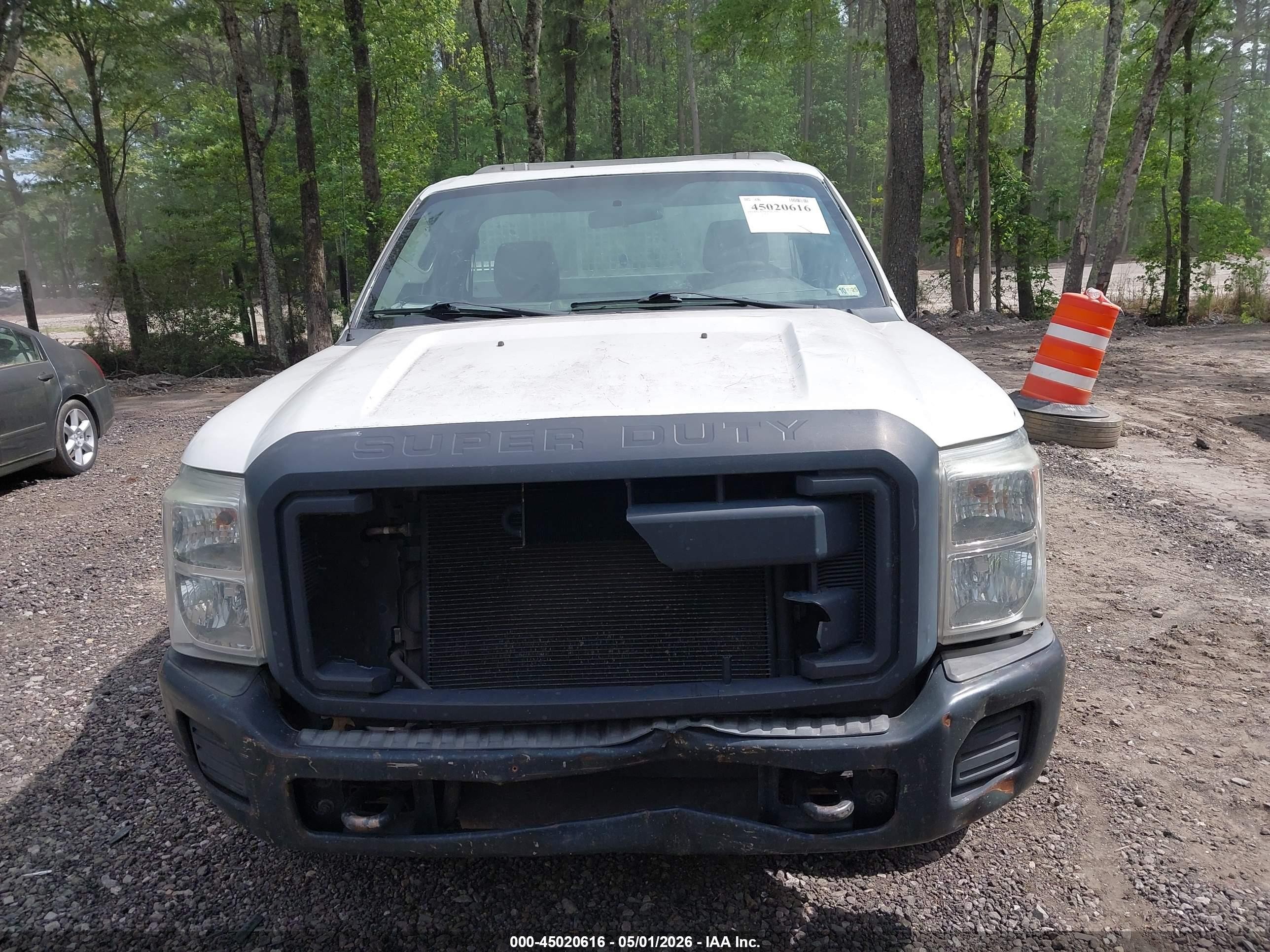 2012 Ford F-250 Xl White vin: 1FDBF2A68CEB45313