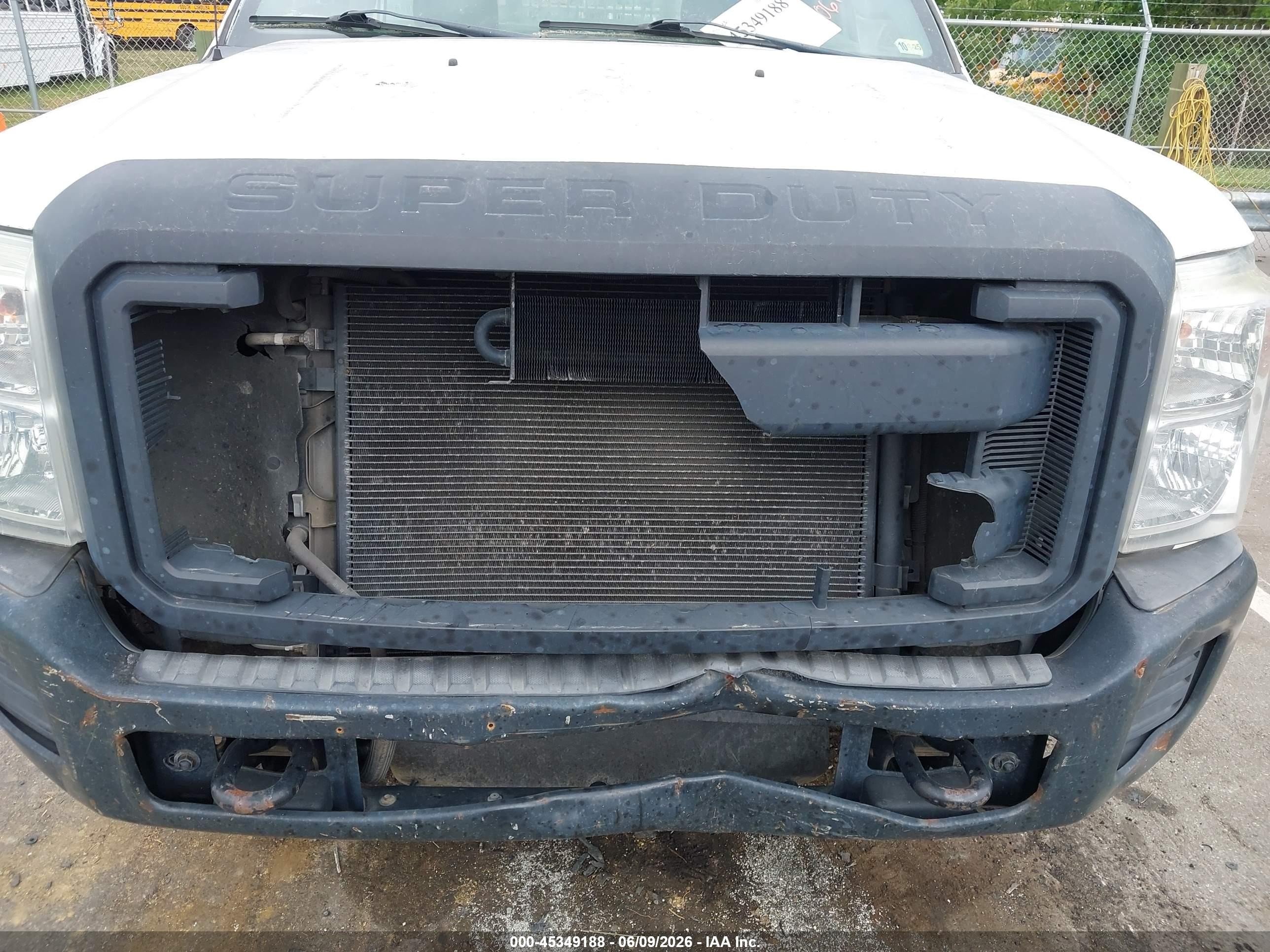 2012 Ford F-250 Xl White vin: 1FDBF2A68CEB45313