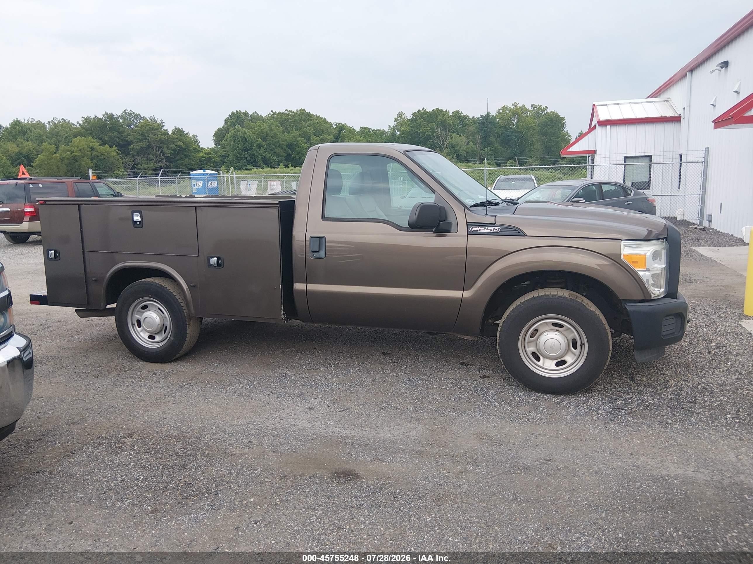 2015 Ford F-250 Xl Коричневый vin: 1FDBF2A68FED31857