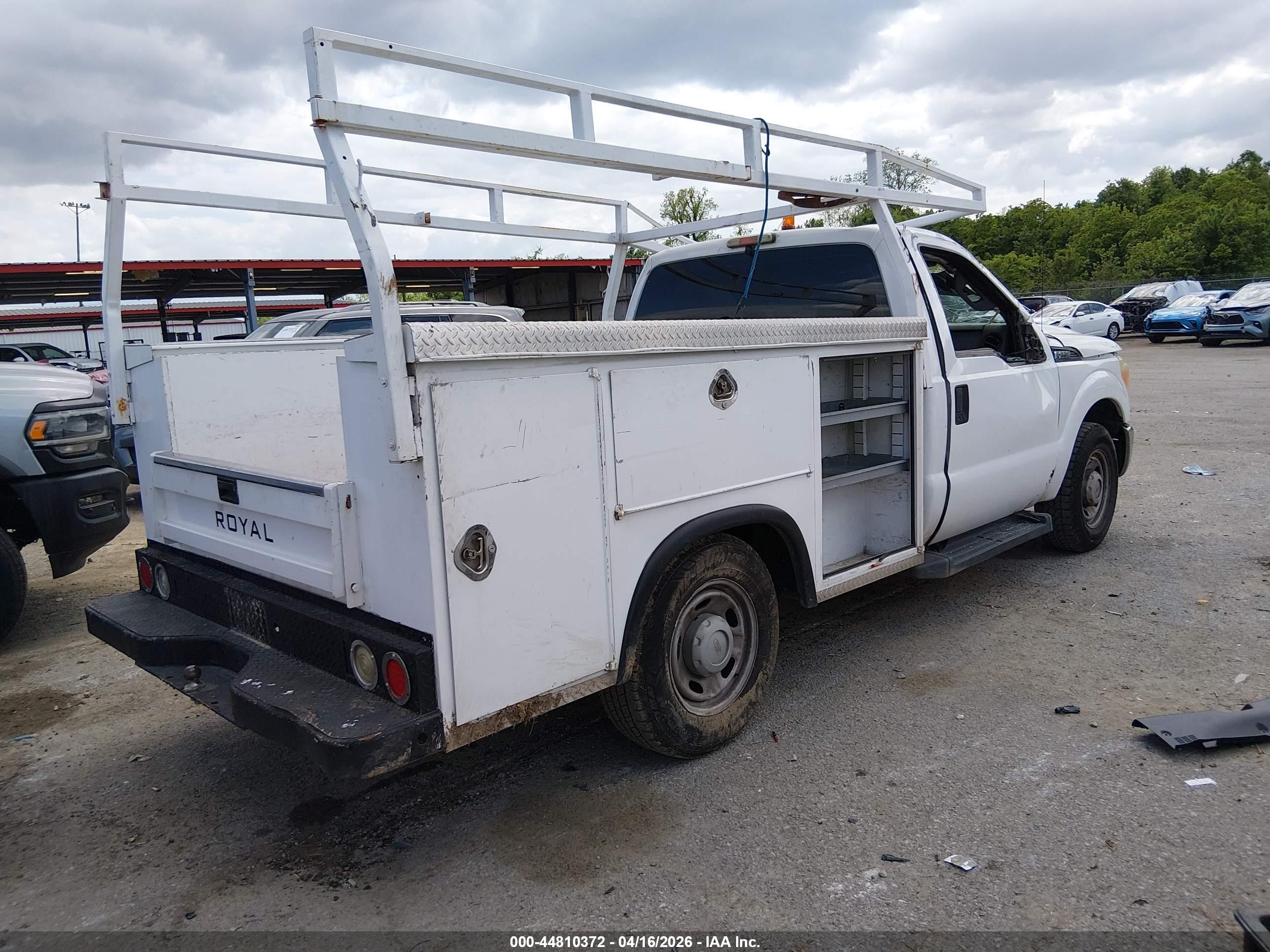 2014 Ford F-250 Xl Белый vin: 1FDBF2A69EEB82714