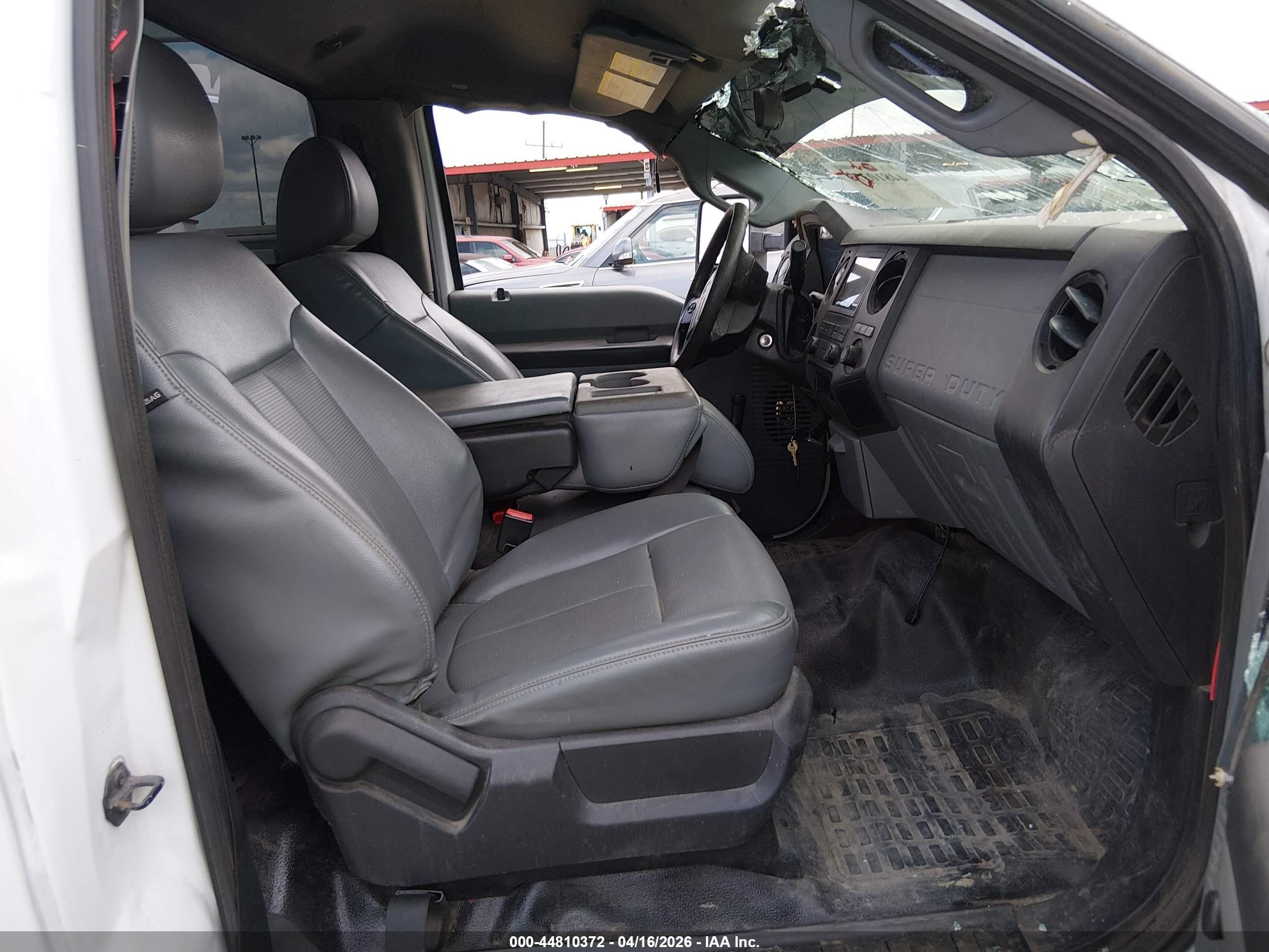 2014 Ford F-250 Xl Белый vin: 1FDBF2A69EEB82714