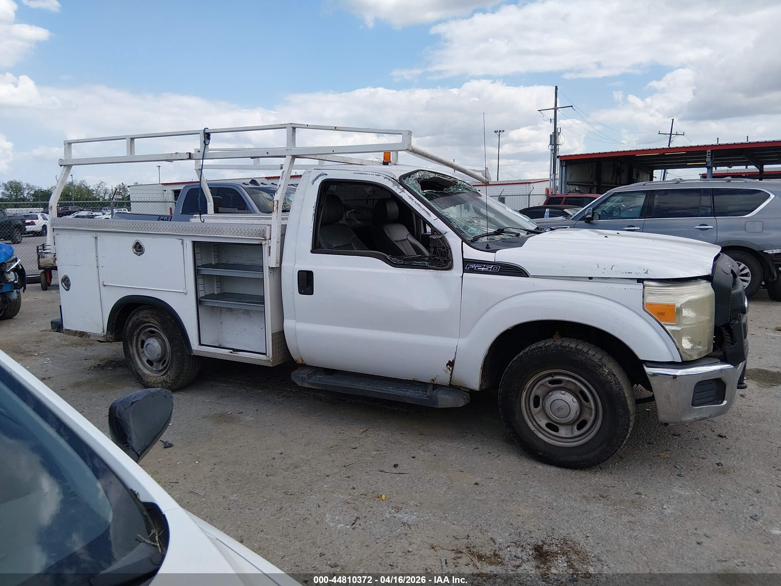 2014 Ford F-250 Xl Белый vin: 1FDBF2A69EEB82714