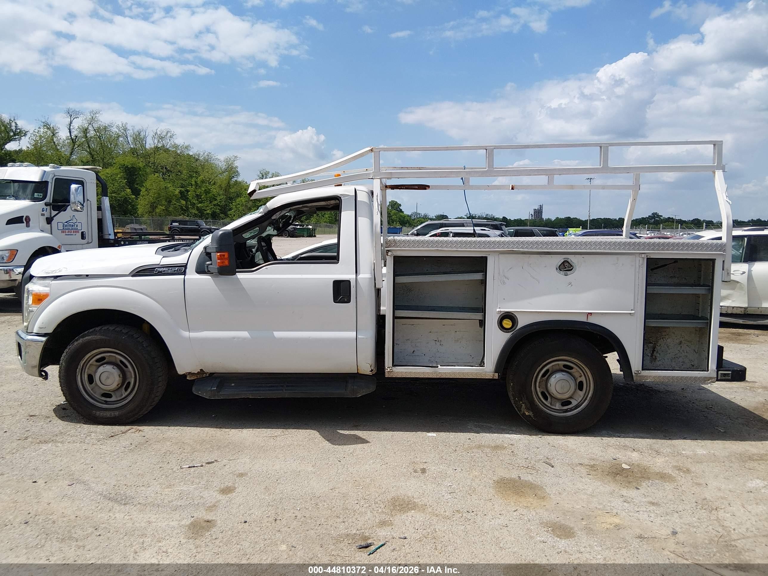 2014 Ford F-250 Xl Белый vin: 1FDBF2A69EEB82714