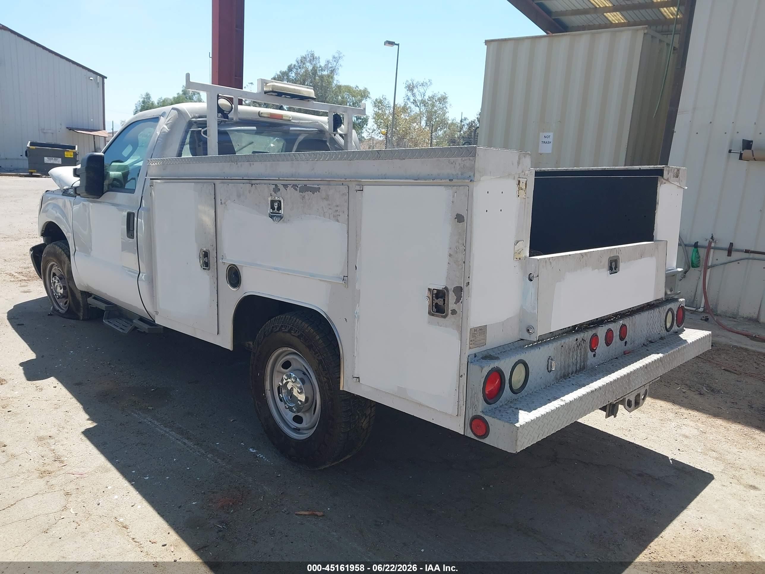 2015 Ford F-250 Xl White vin: 1FDBF2A6XFEB15816