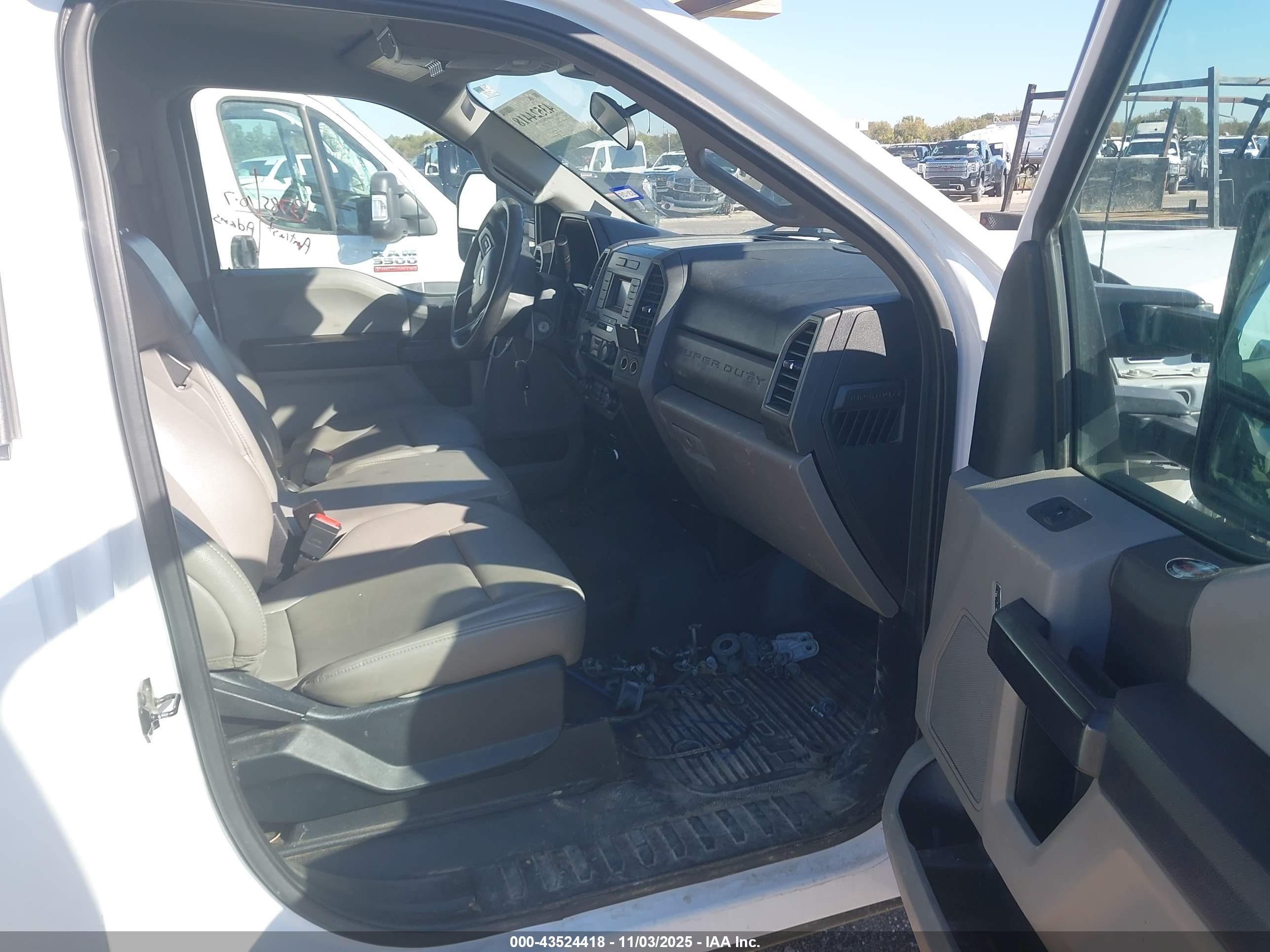 2021 Ford F-250 Xl White vin: 1FDBF2A6XMEC76342