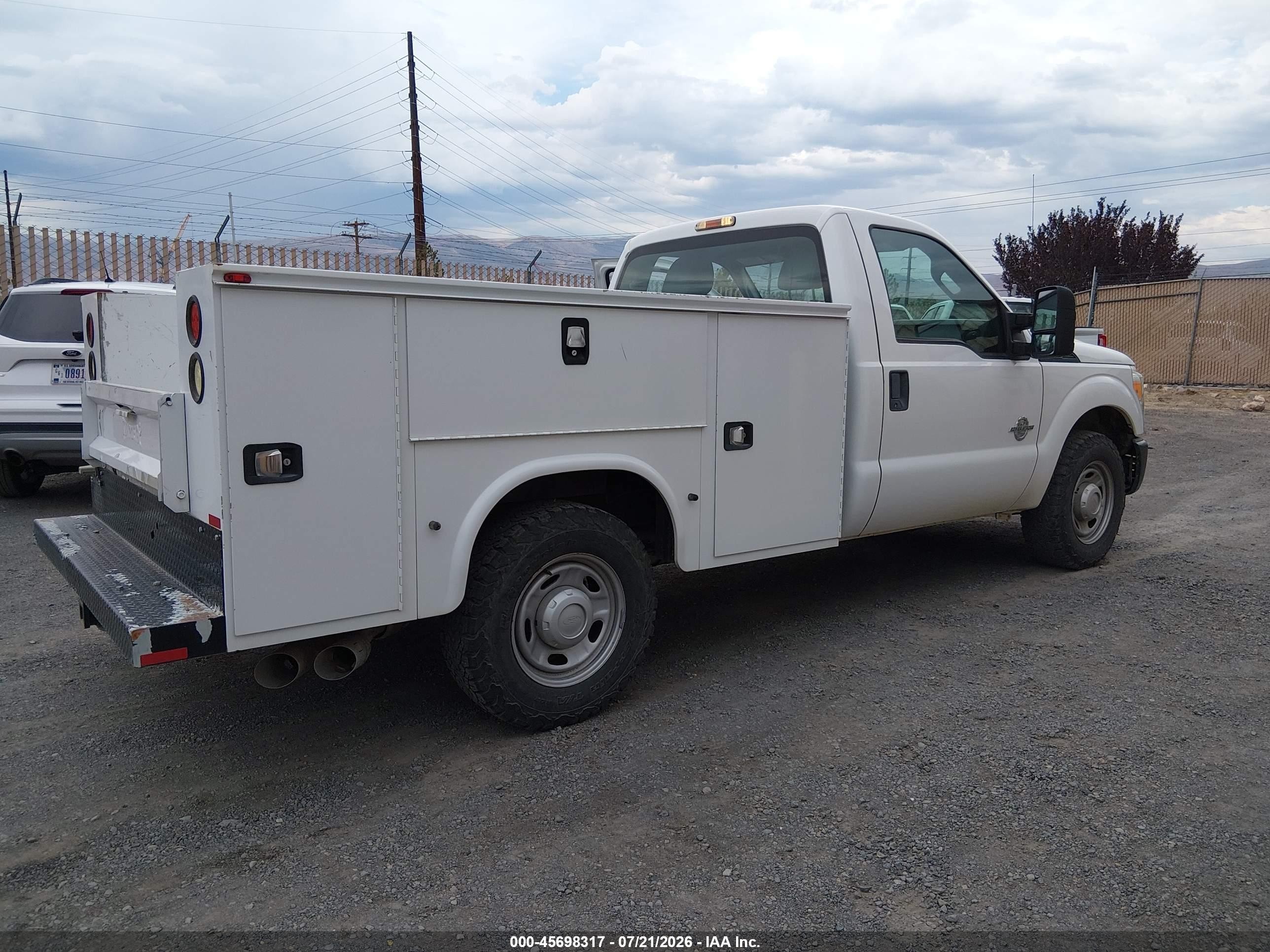 2015 Ford F-250 Xl White vin: 1FDBF2AT8FEA04526