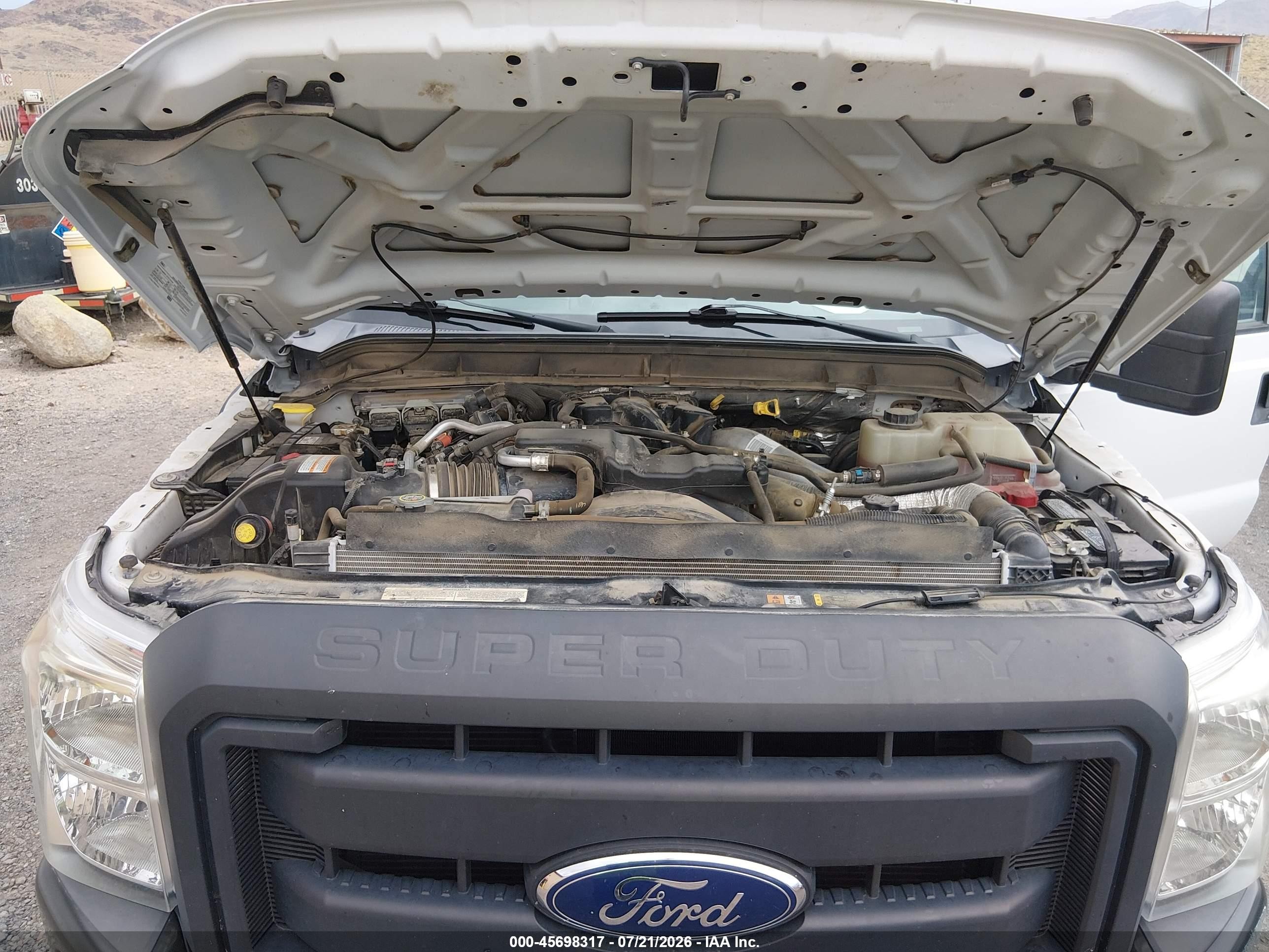 2015 Ford F-250 Xl White vin: 1FDBF2AT8FEA04526