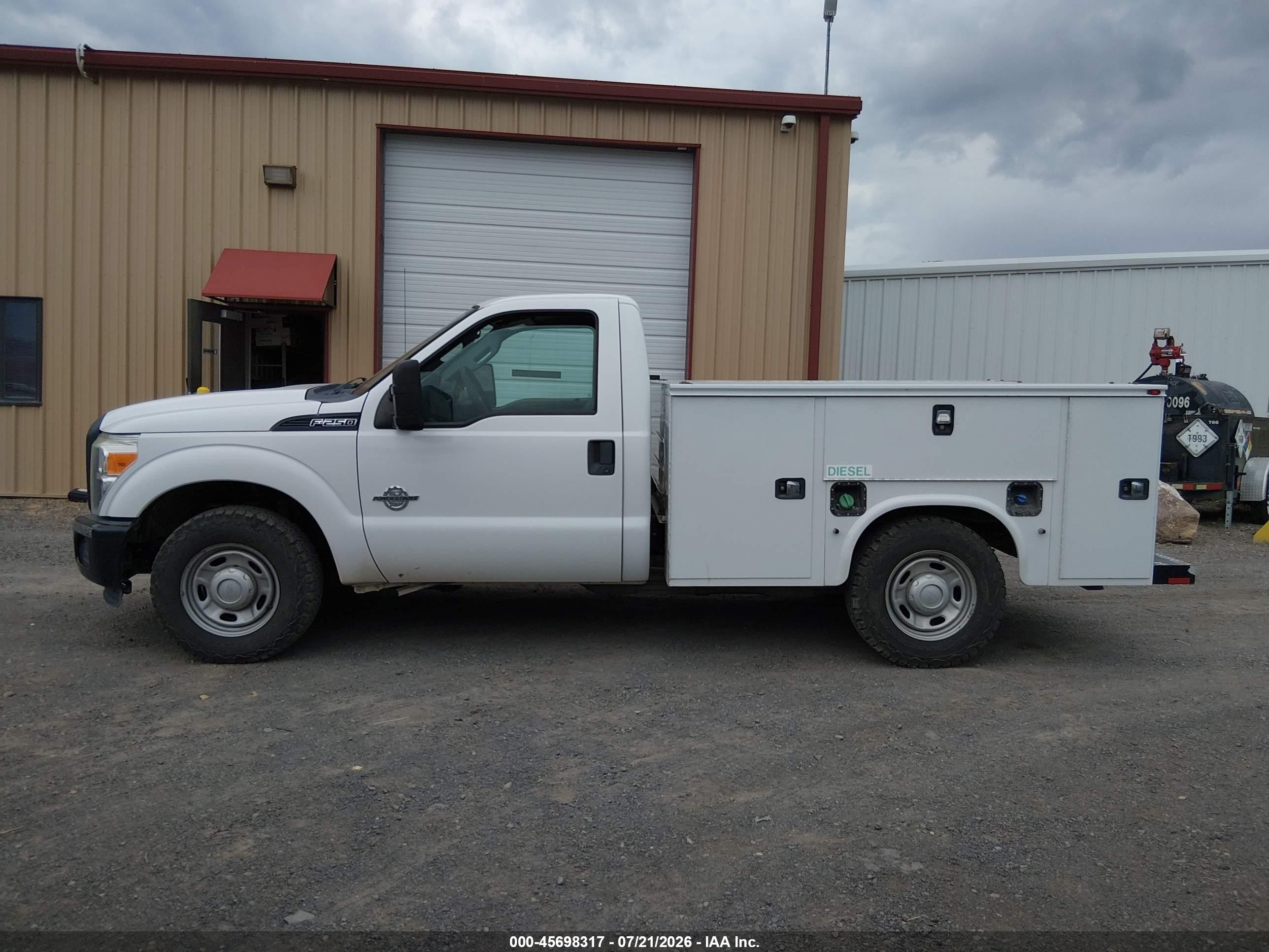 2015 Ford F-250 Xl White vin: 1FDBF2AT8FEA04526