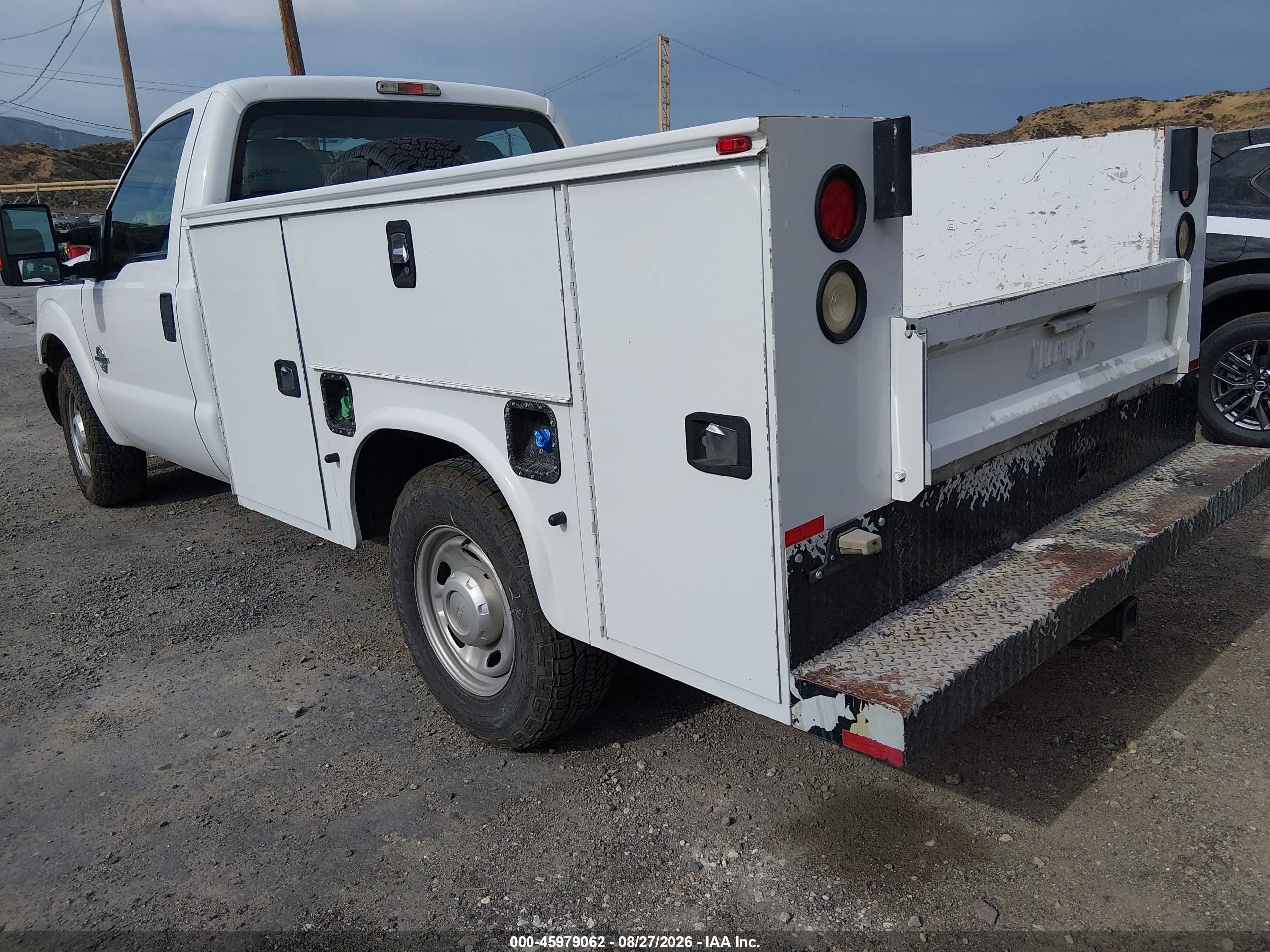 2015 Ford F-250 Xl Белый vin: 1FDBF2ATXFEA14569