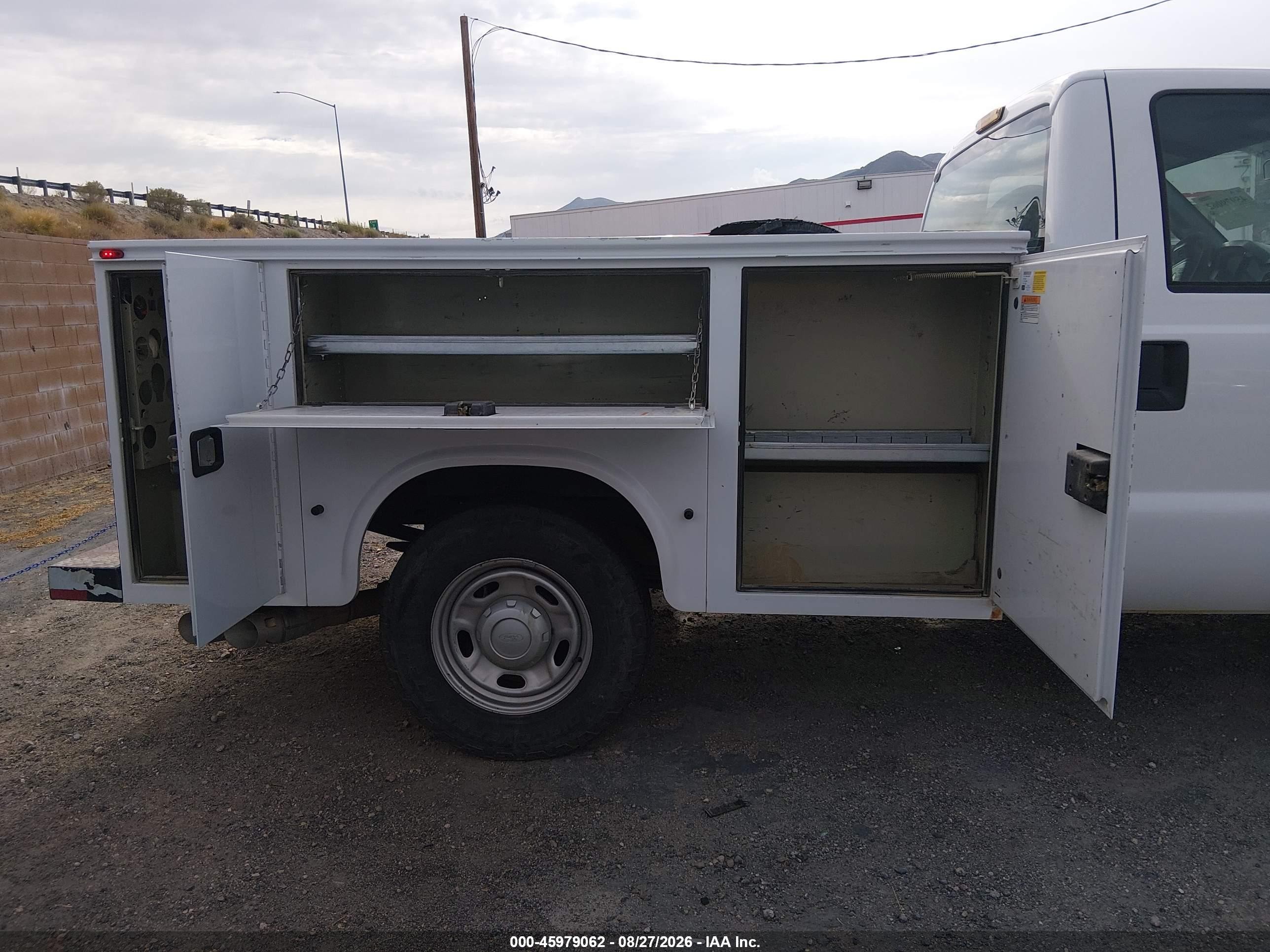 2015 Ford F-250 Xl Белый vin: 1FDBF2ATXFEA14569