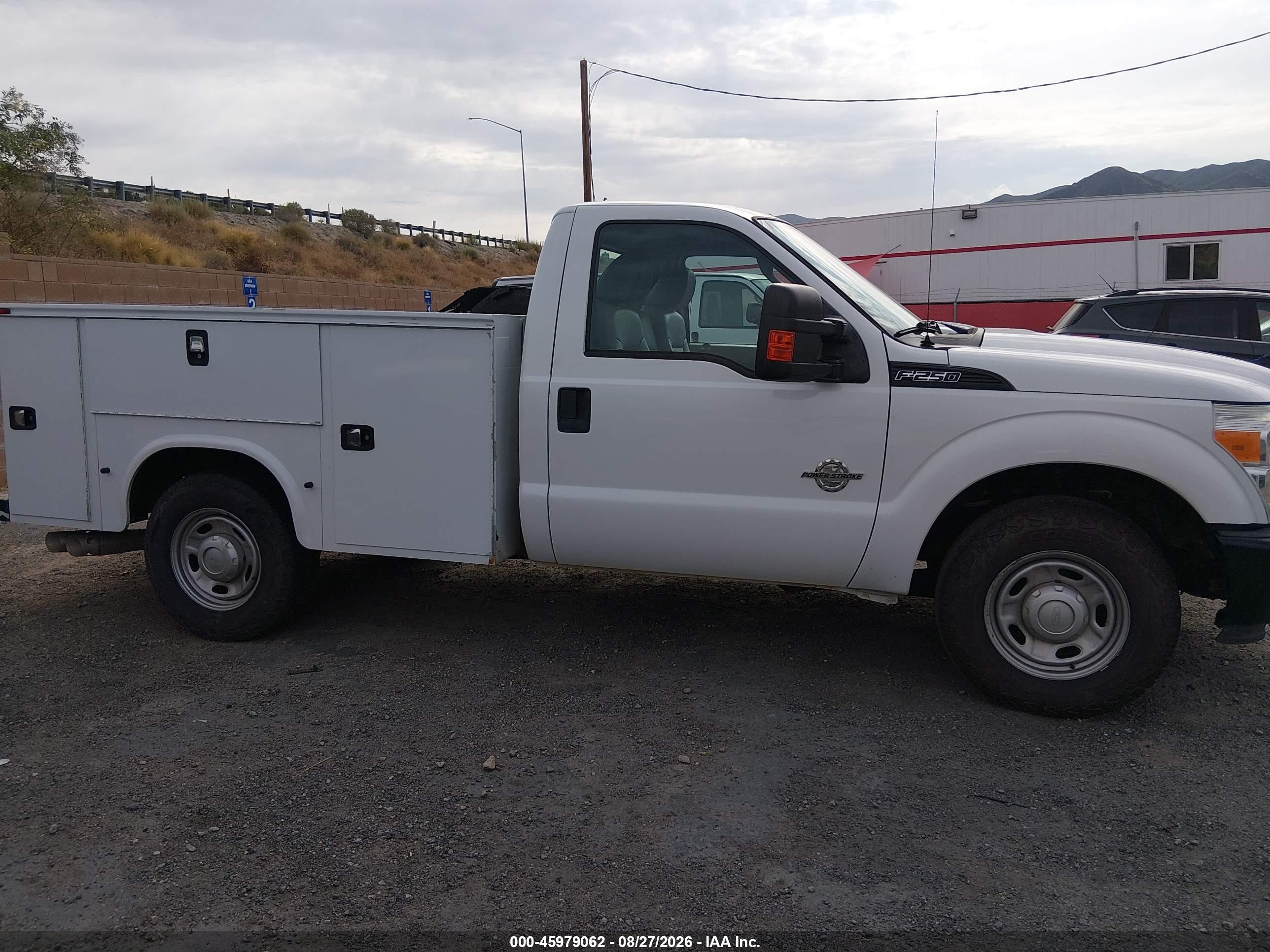 2015 Ford F-250 Xl Белый vin: 1FDBF2ATXFEA14569