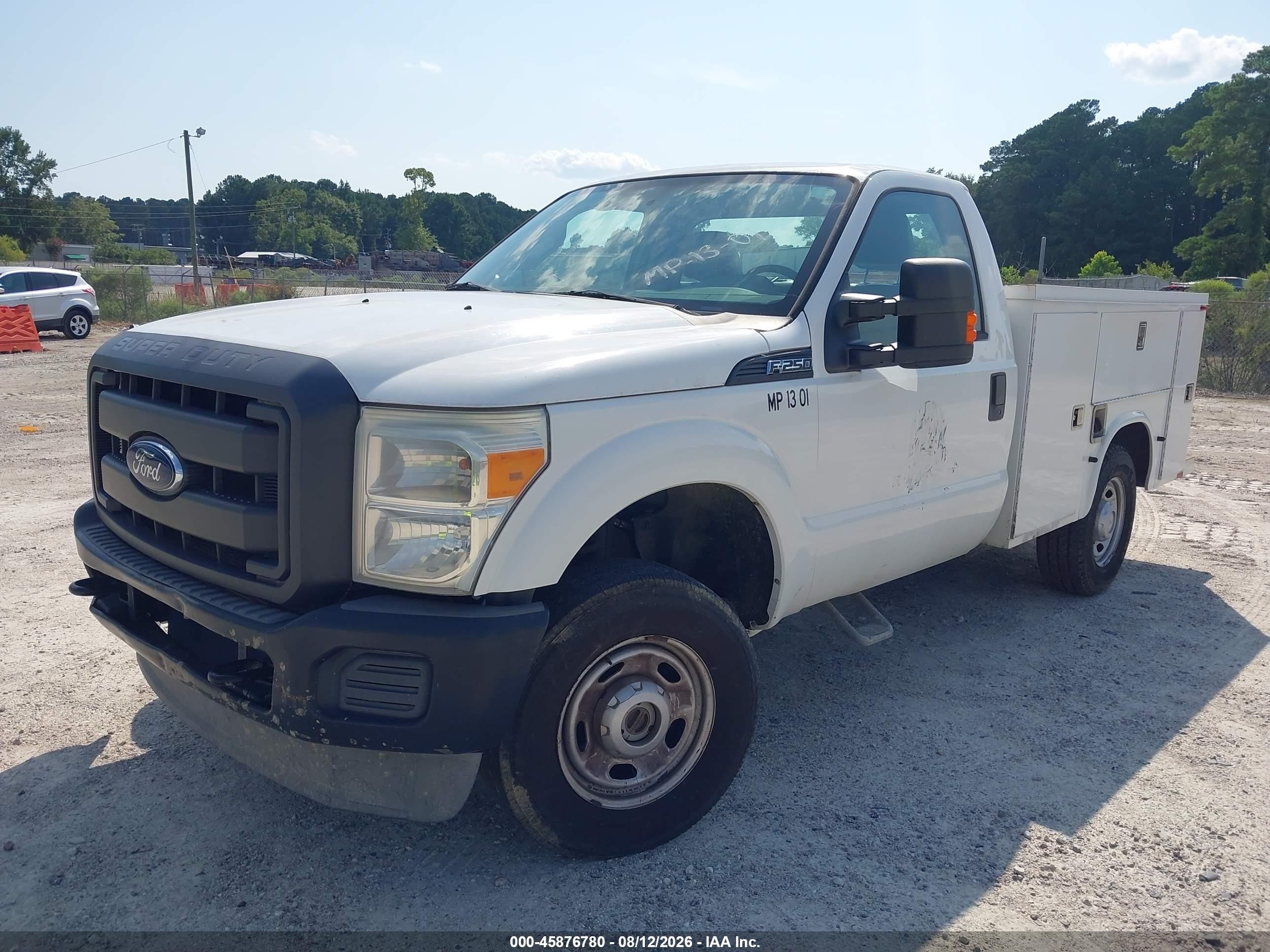 2013 Ford F-250 Xl White vin: 1FDBF2B61DEA18578