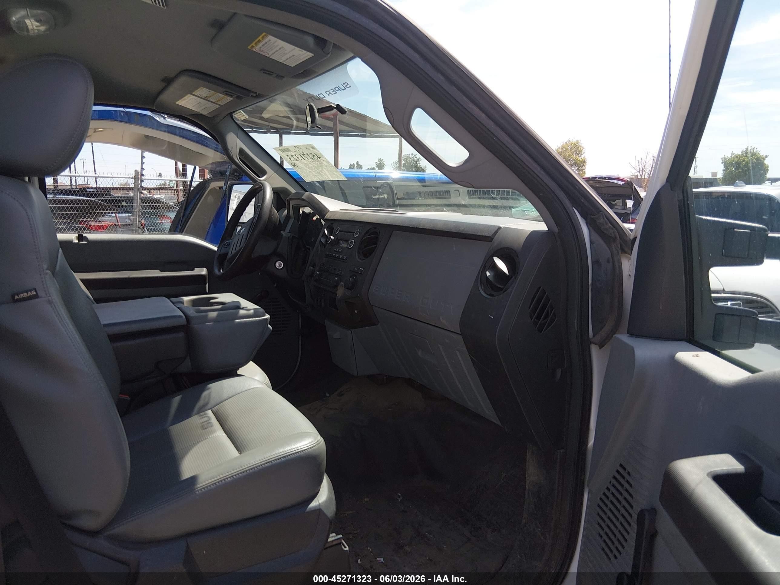 2015 Ford F-250 Xl White vin: 1FDBF2B61FEA84051