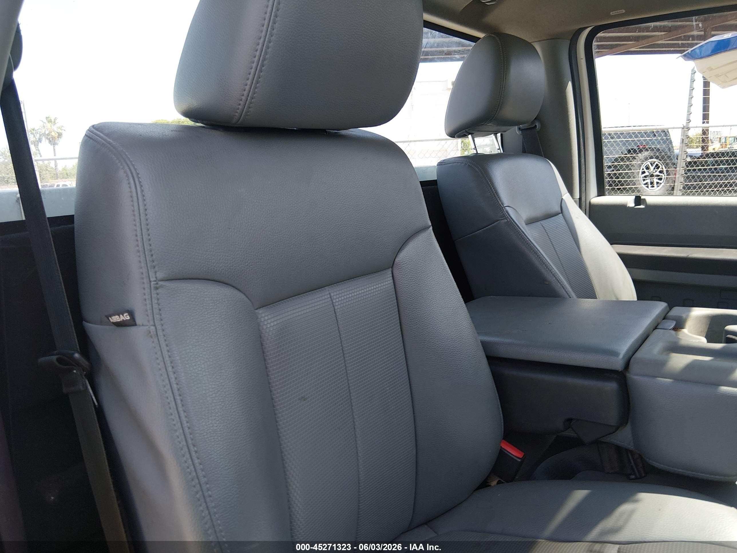 2015 Ford F-250 Xl White vin: 1FDBF2B61FEA84051
