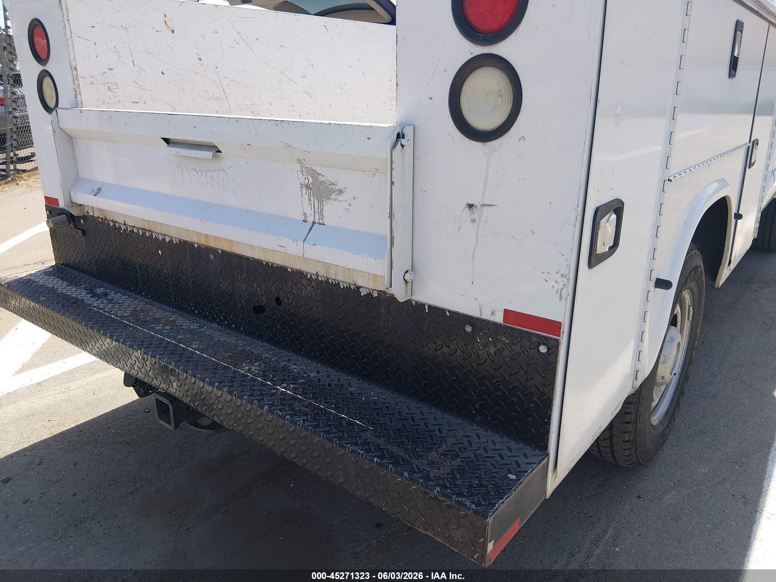 2015 Ford F-250 Xl White vin: 1FDBF2B61FEA84051