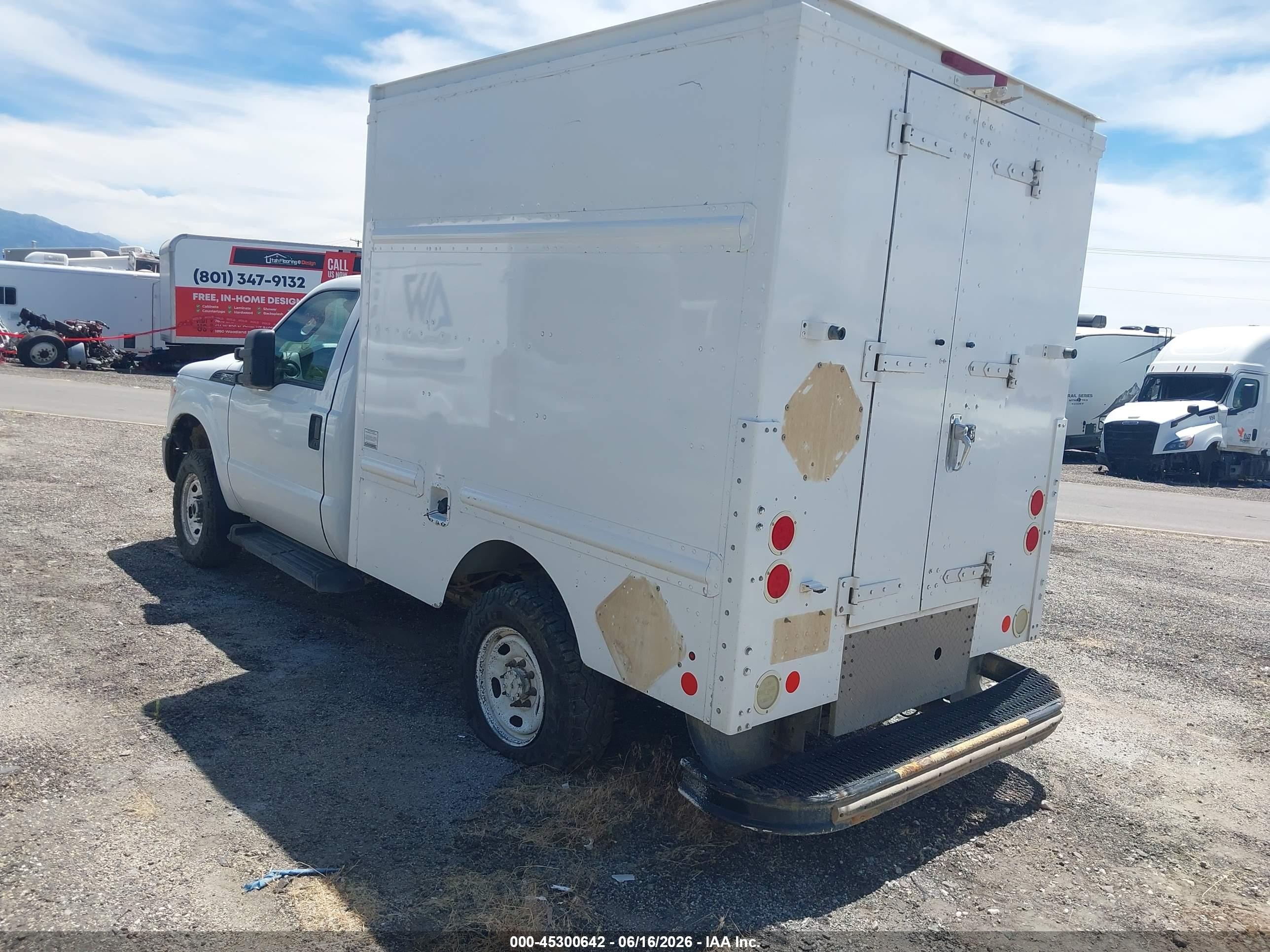 2015 Ford F-250 Xl White vin: 1FDBF2B67FEA47599