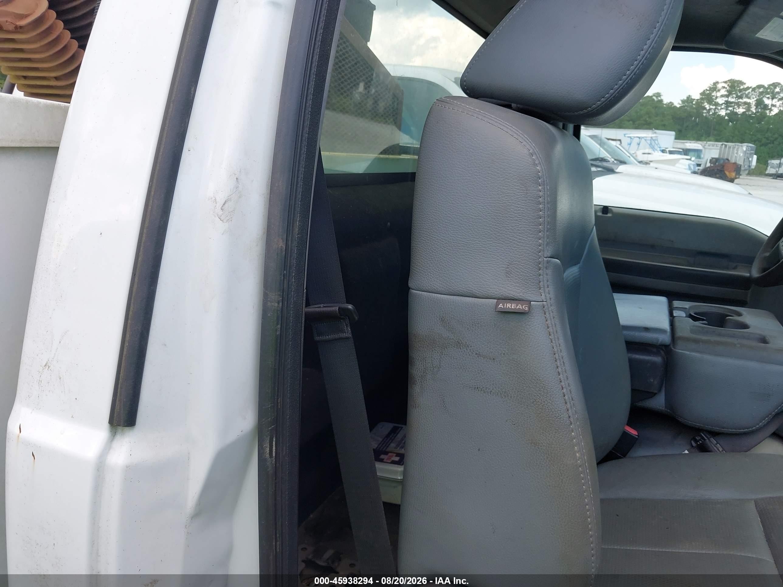 2012 Ford F-250 Xl Белый vin: 1FDBF2B68CEA29835