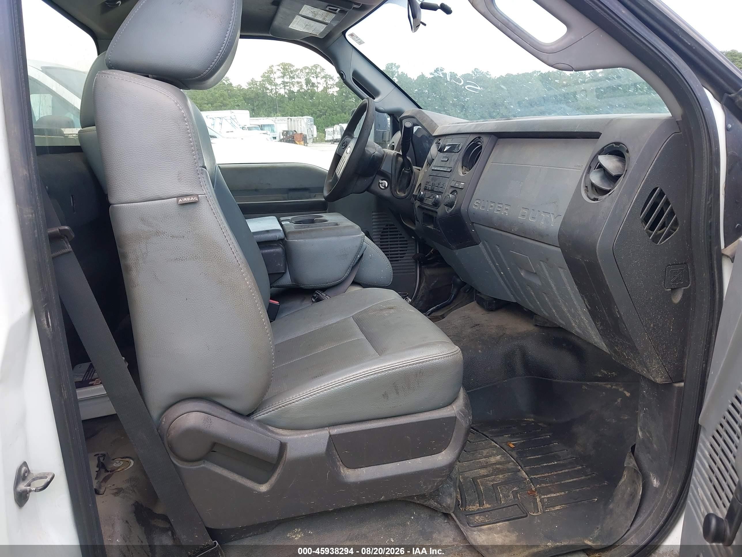 2012 Ford F-250 Xl Белый vin: 1FDBF2B68CEA29835